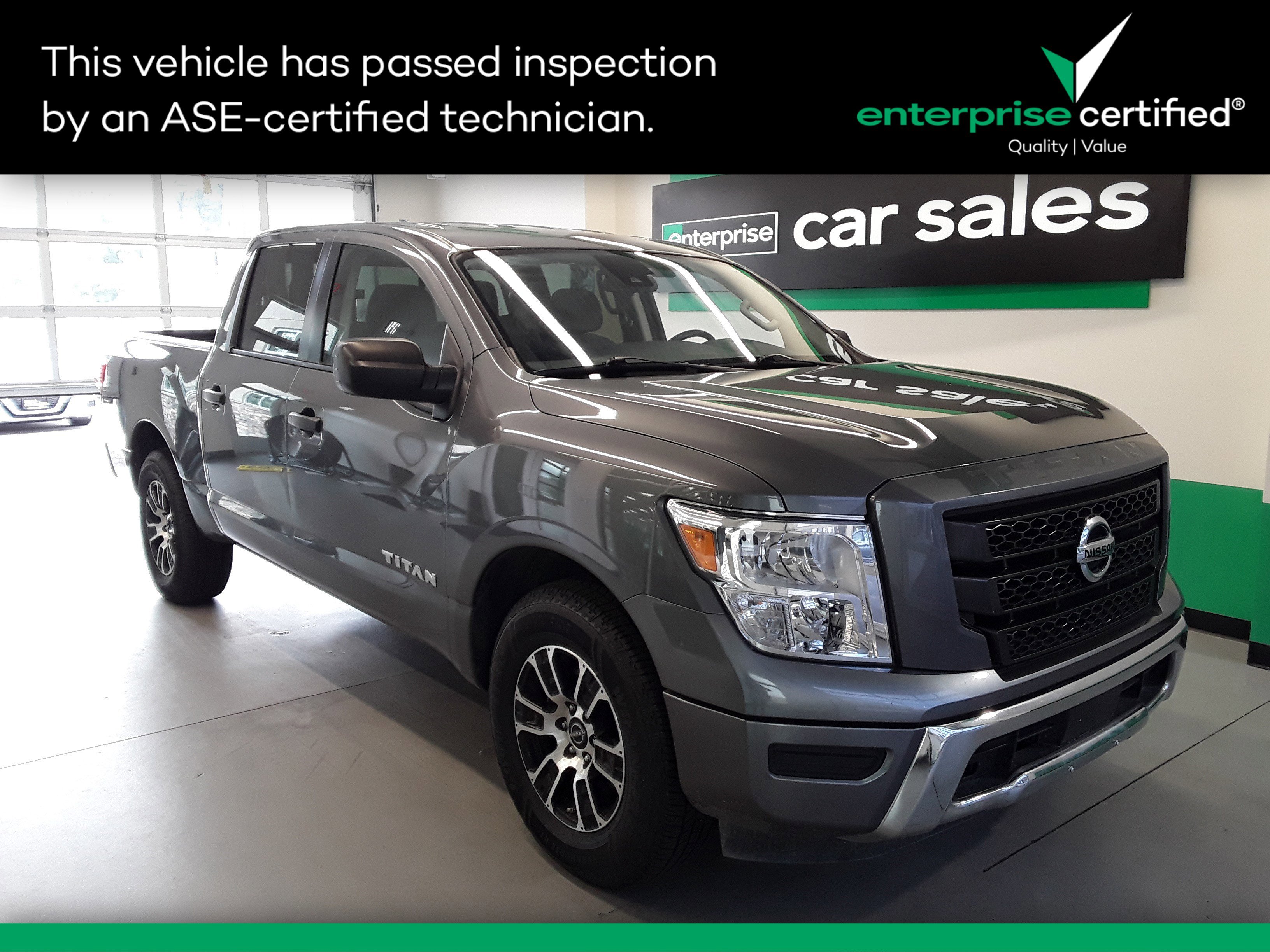 Used 2023 Nissan Titan 4x2 Crew Cab SV