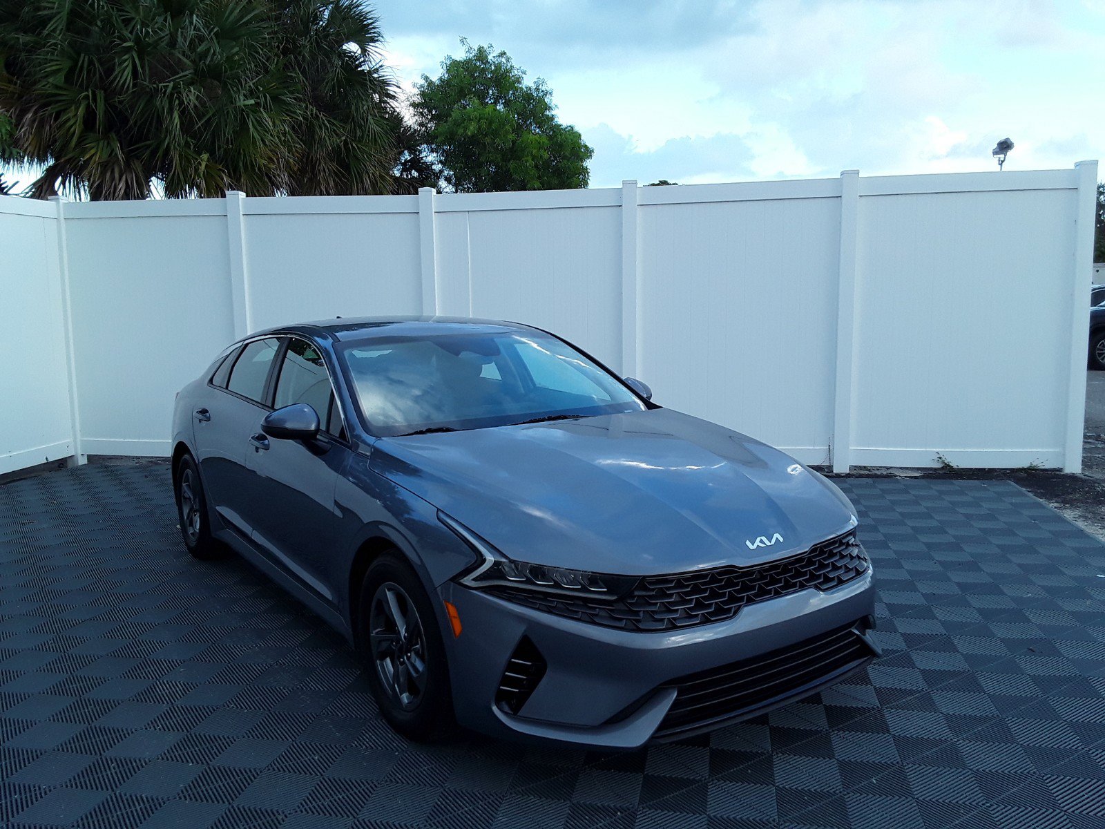 2022 Kia K5 LXS Auto FWD