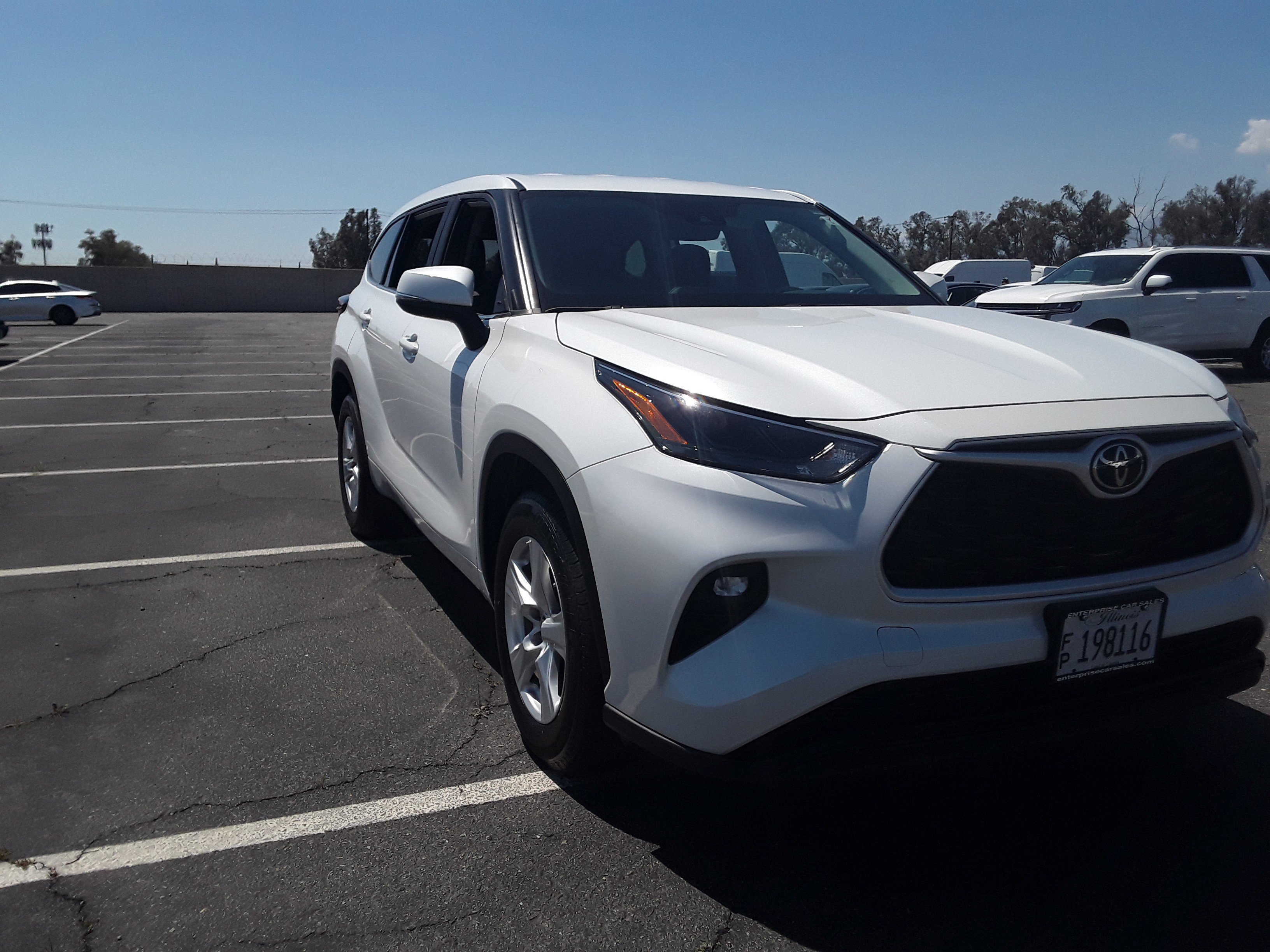 2023 Toyota Highlander LE FWD