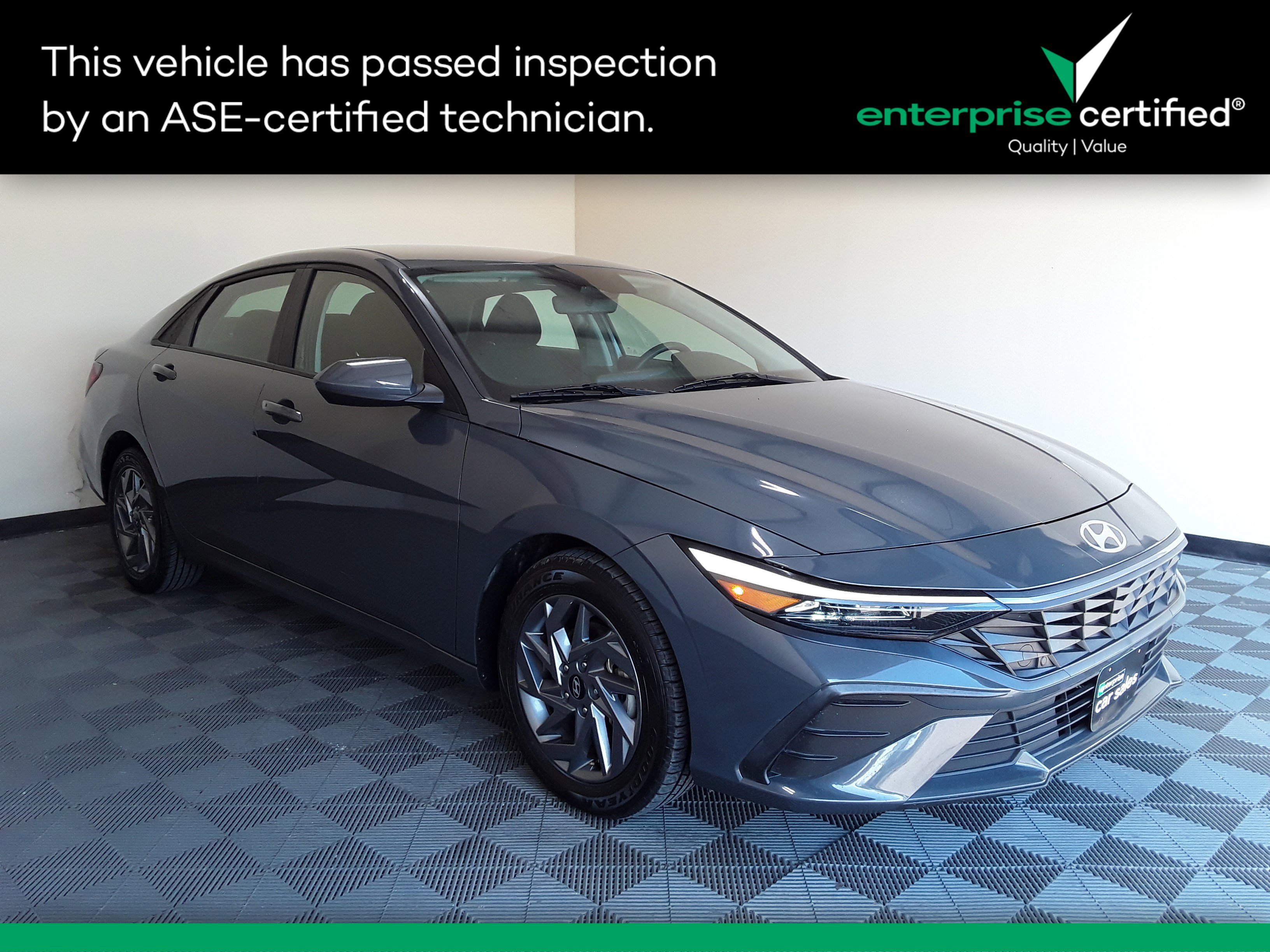 Used 2024 Hyundai Elantra SEL IVT