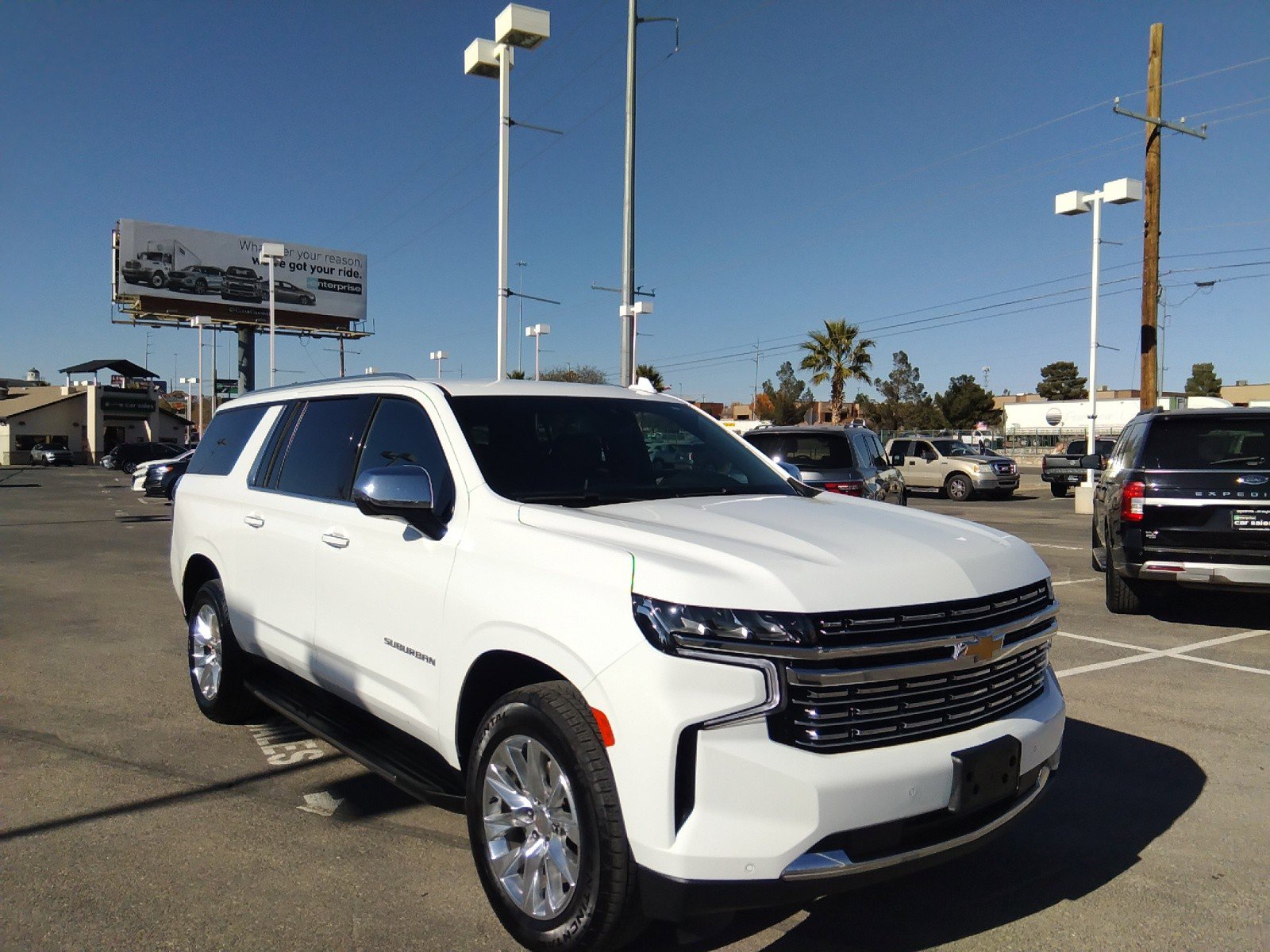 2023 Chevrolet Suburban 4WD 4dr Premier