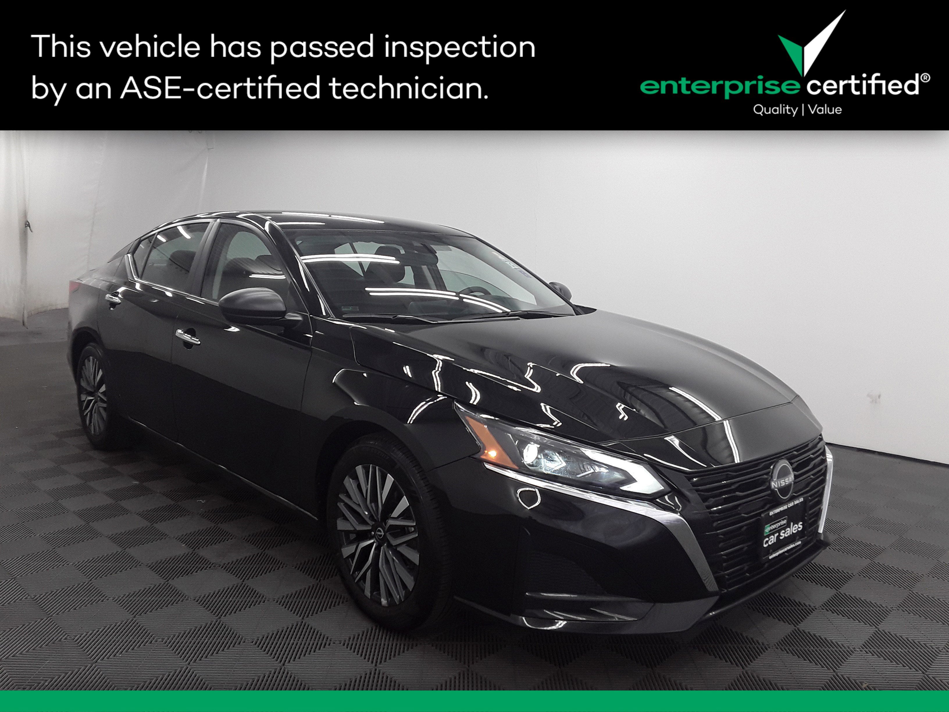 Used 2024 Nissan Altima 2.5 SV Sedan