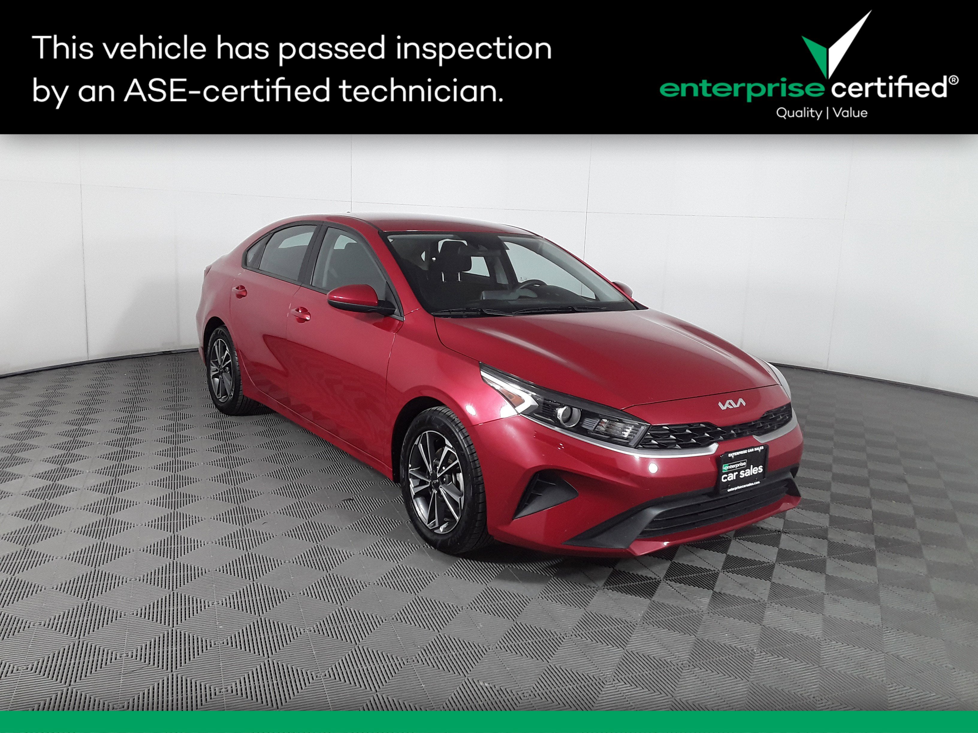 Used 2023 Kia Forte LXS IVT