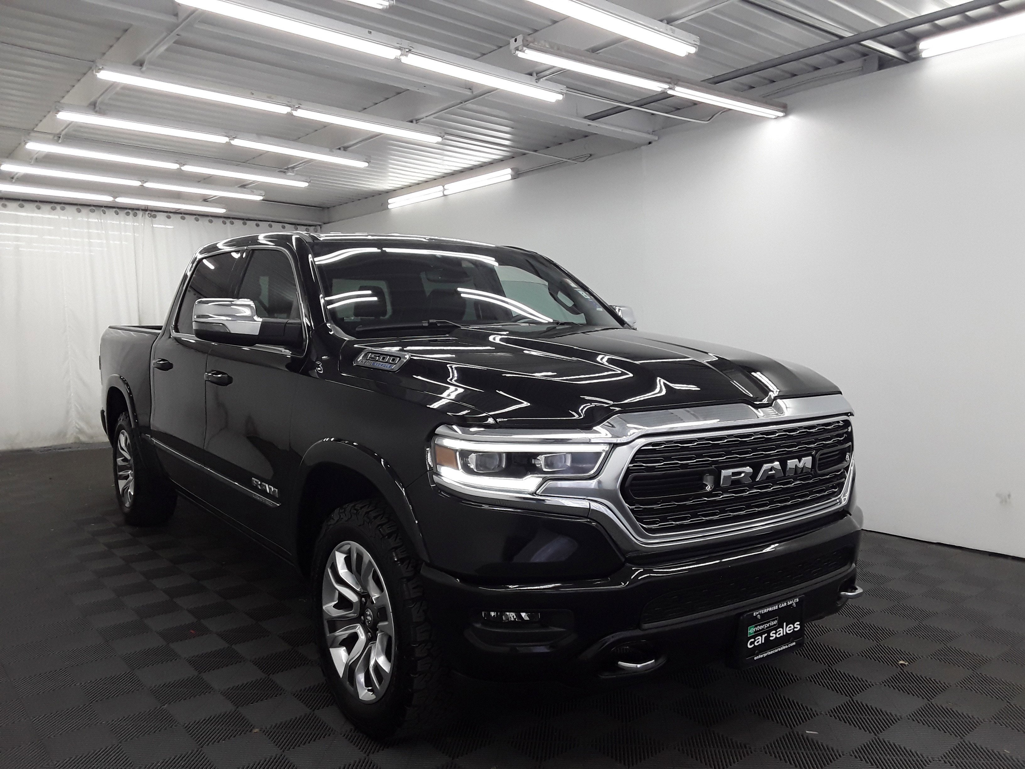 2023 Ram 1500 Limited 4x4 Crew Cab 5'7