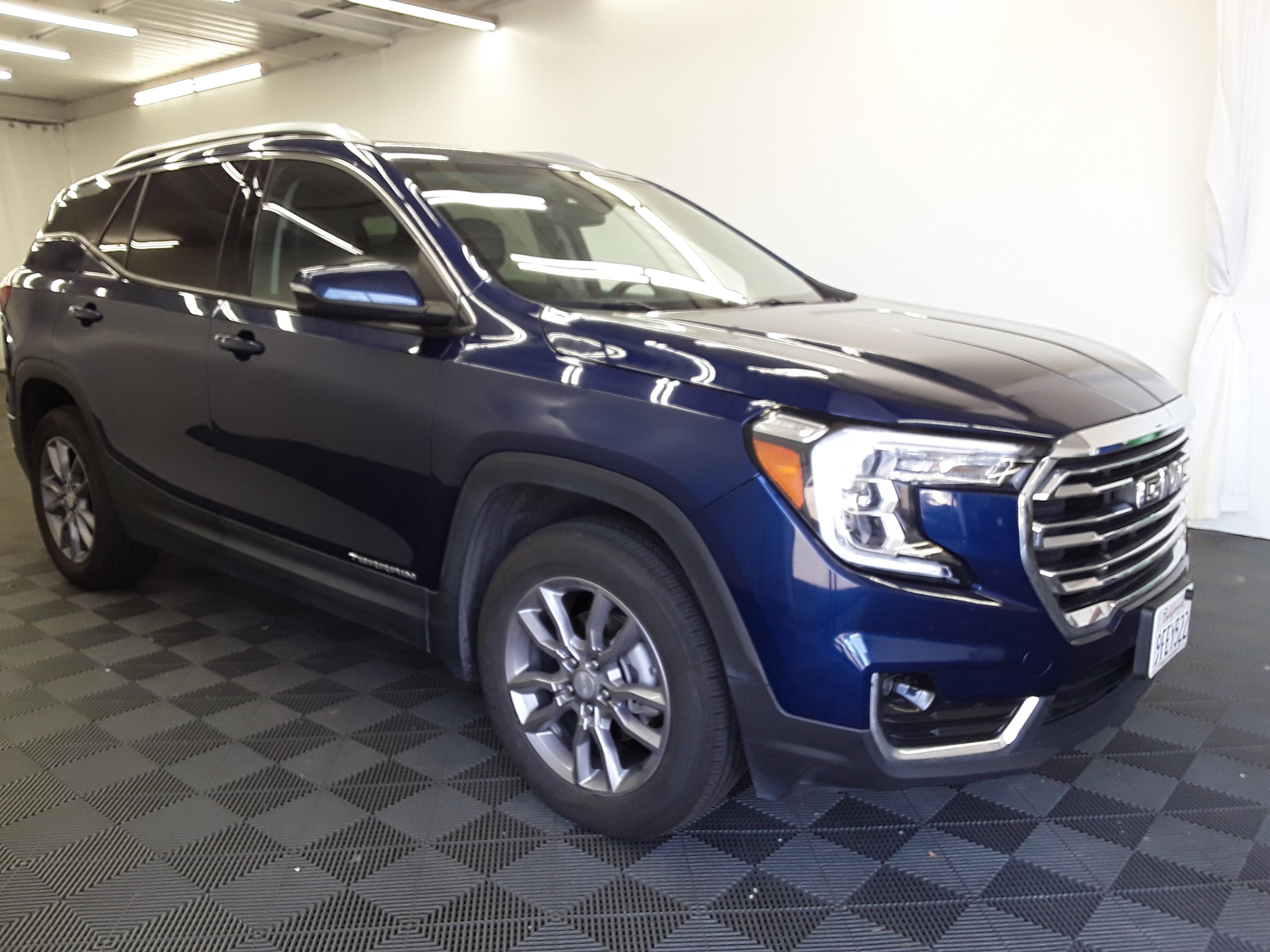 2023 GMC Terrain AWD 4dr SLT
