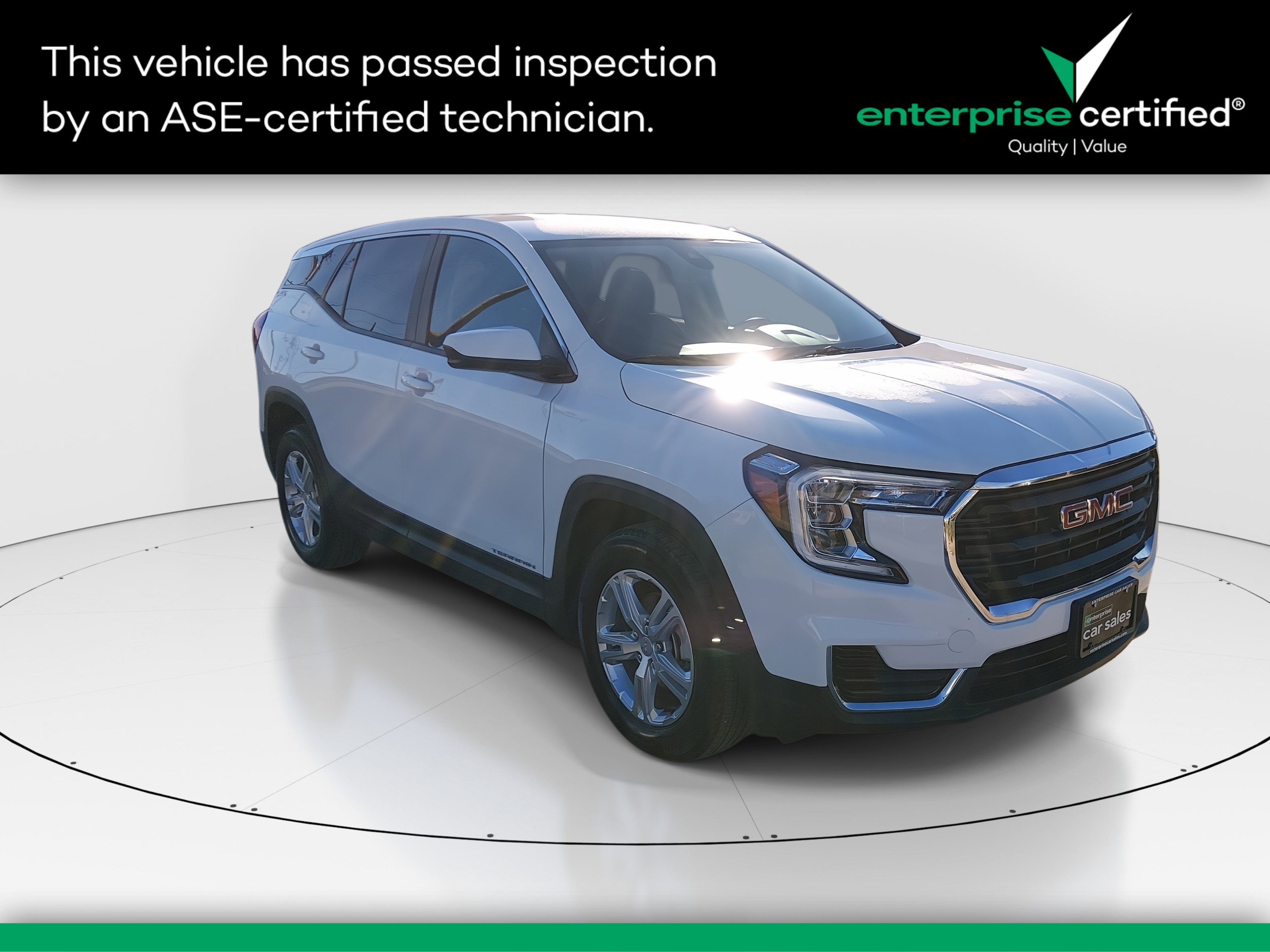 2024 GMC Terrain SLE's photo