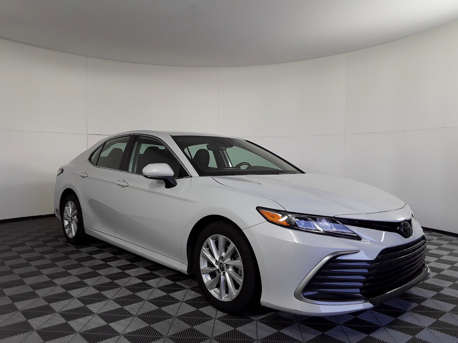 2022 Toyota Camry LE Auto