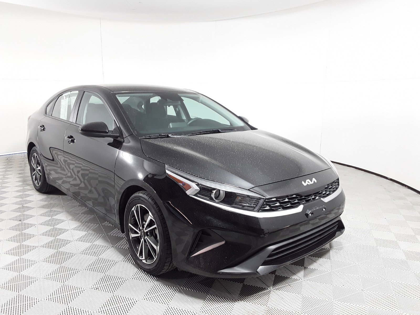 2023 Kia Forte LXS IVT