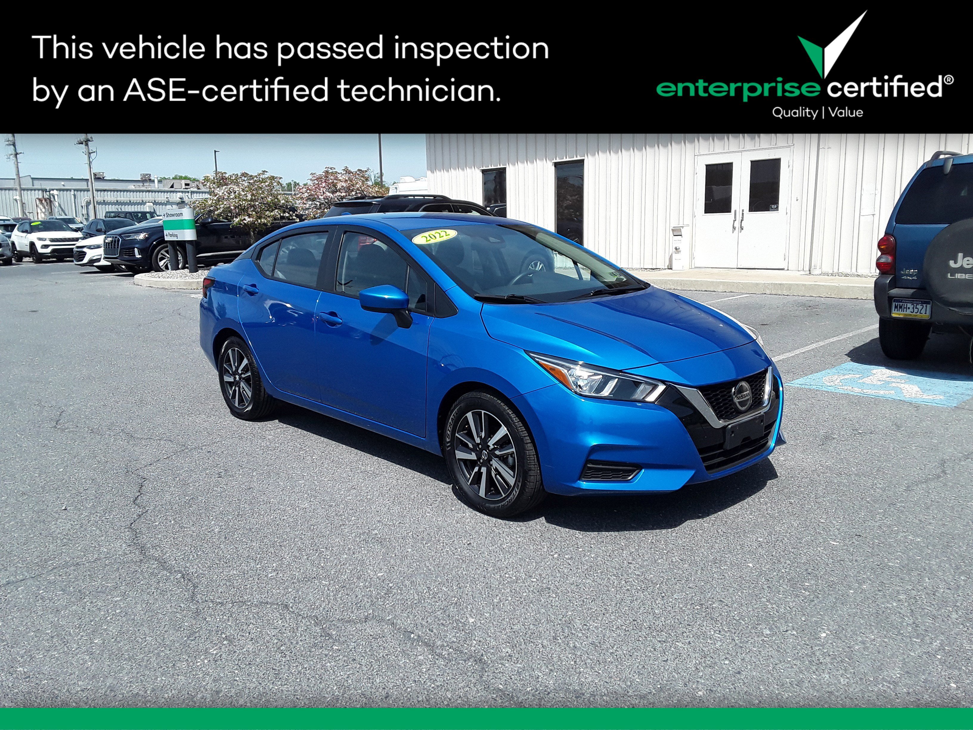 2022 Nissan Versa SV CVT