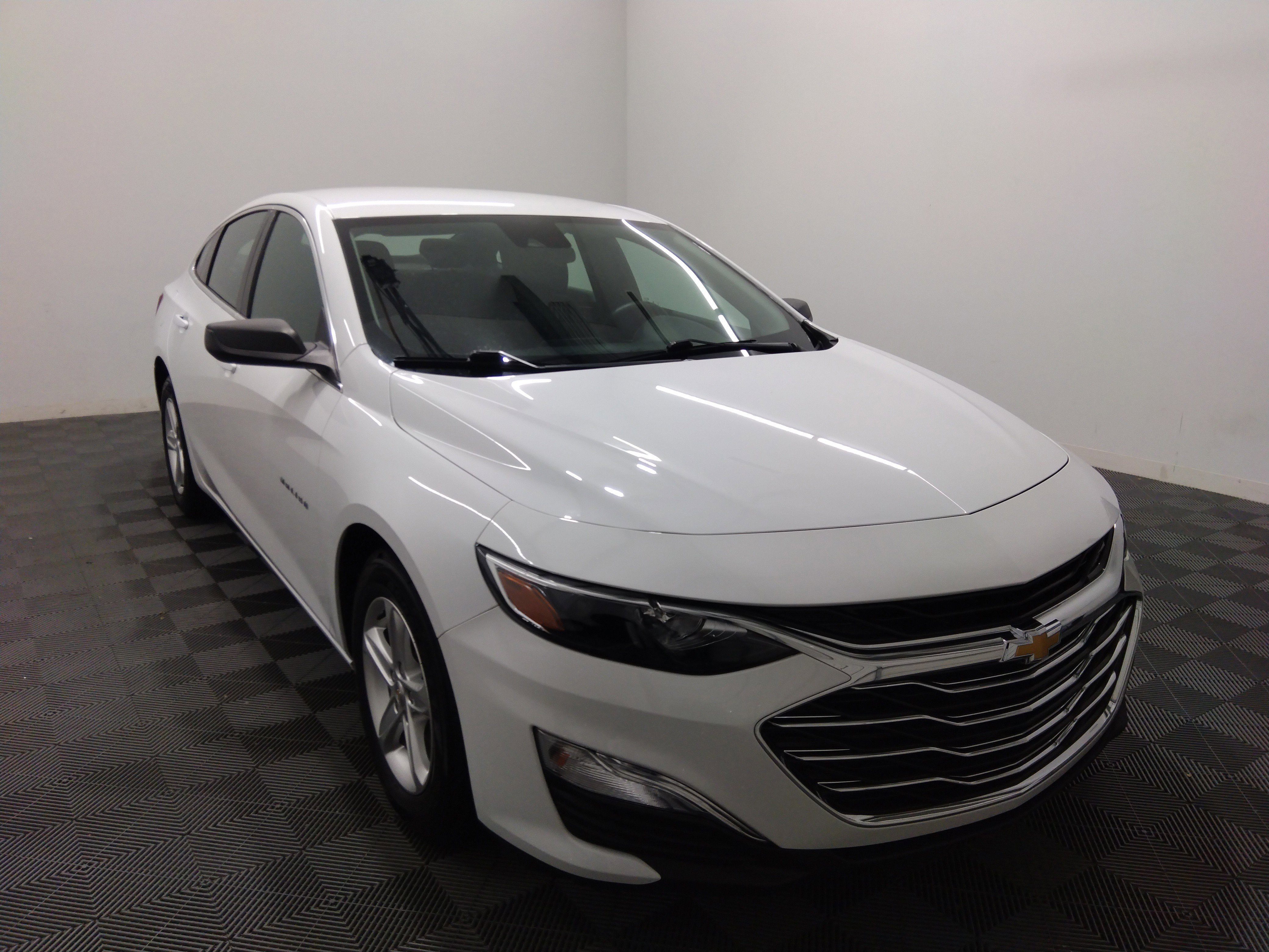 2023 Chevrolet Malibu 4dr Sdn LS w/1LS