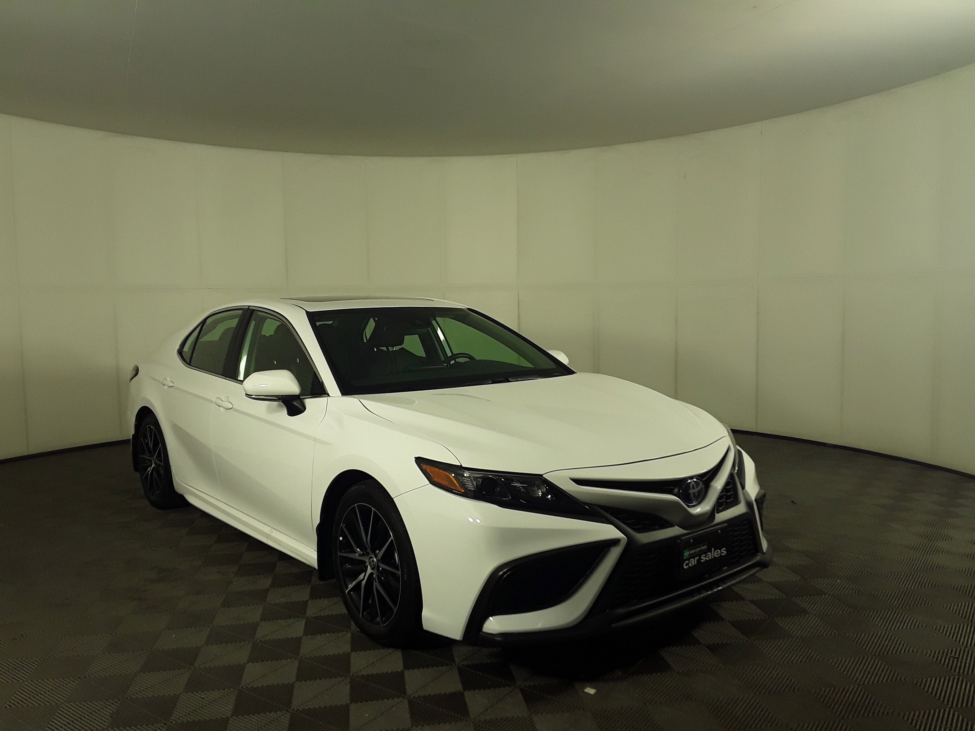 2024 Toyota Camry Hybrid SE CVT