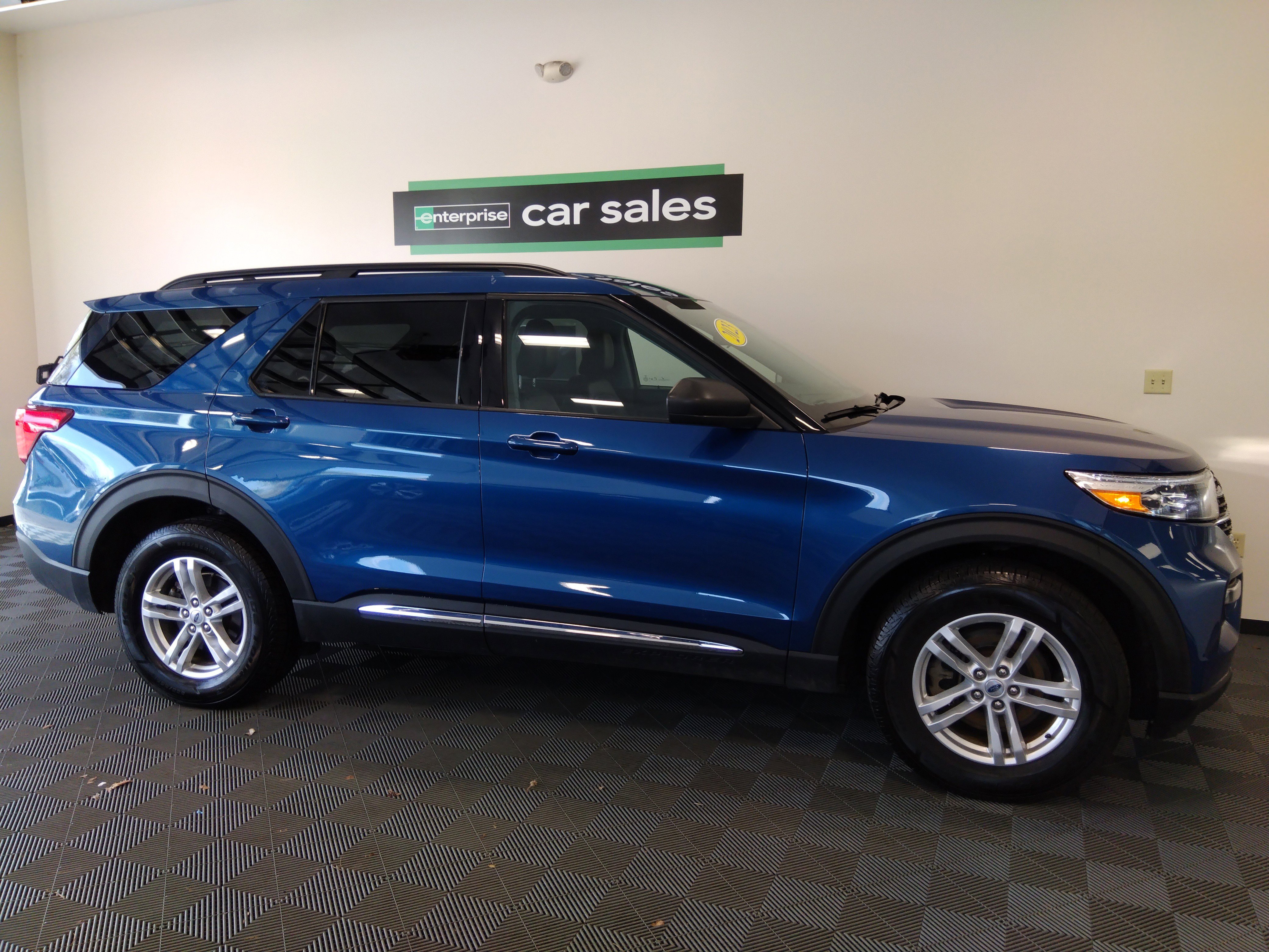 2023 Ford Explorer XLT 4WD