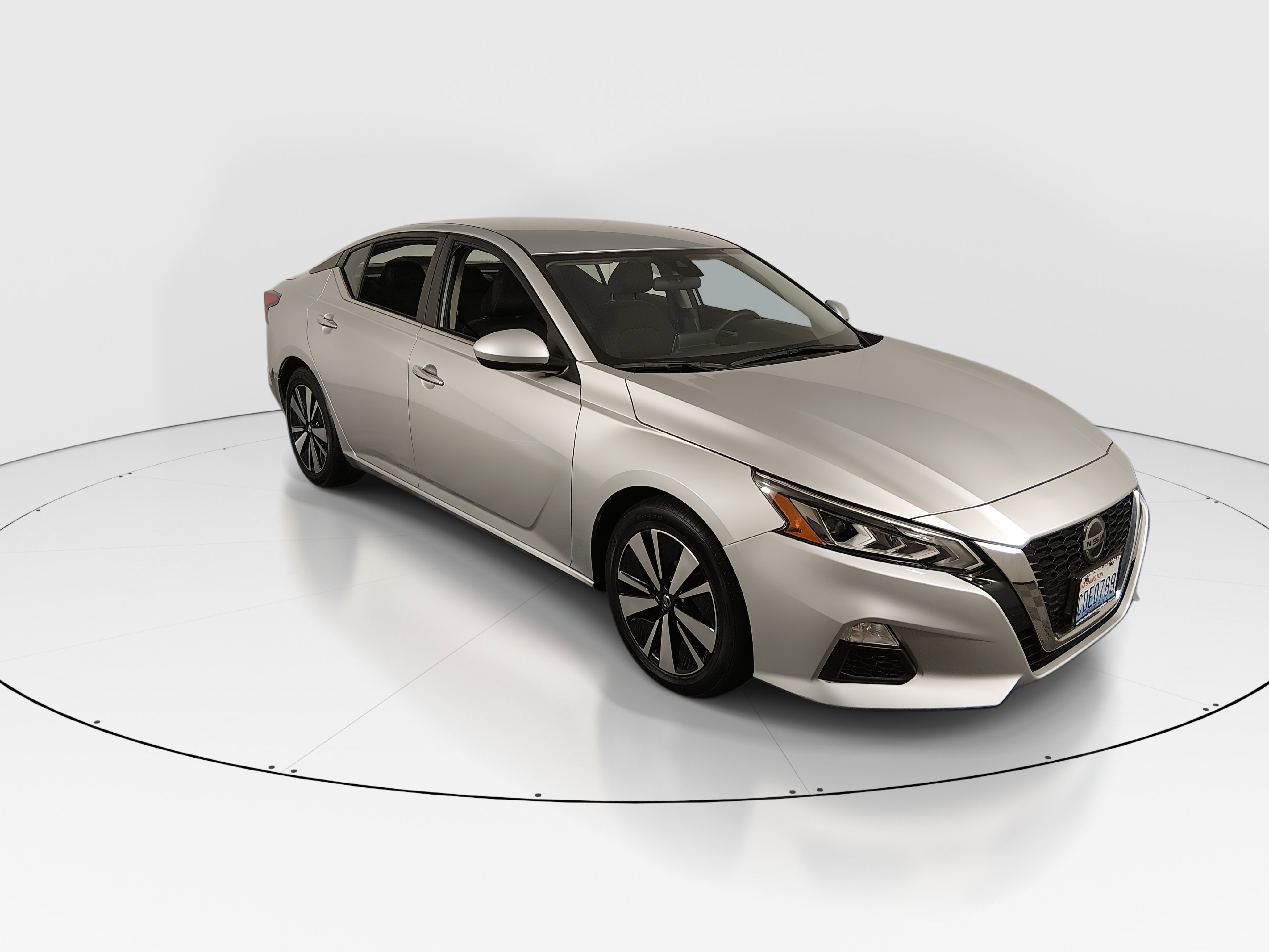 Used 2022 Nissan Altima 2.5 SV Sedan