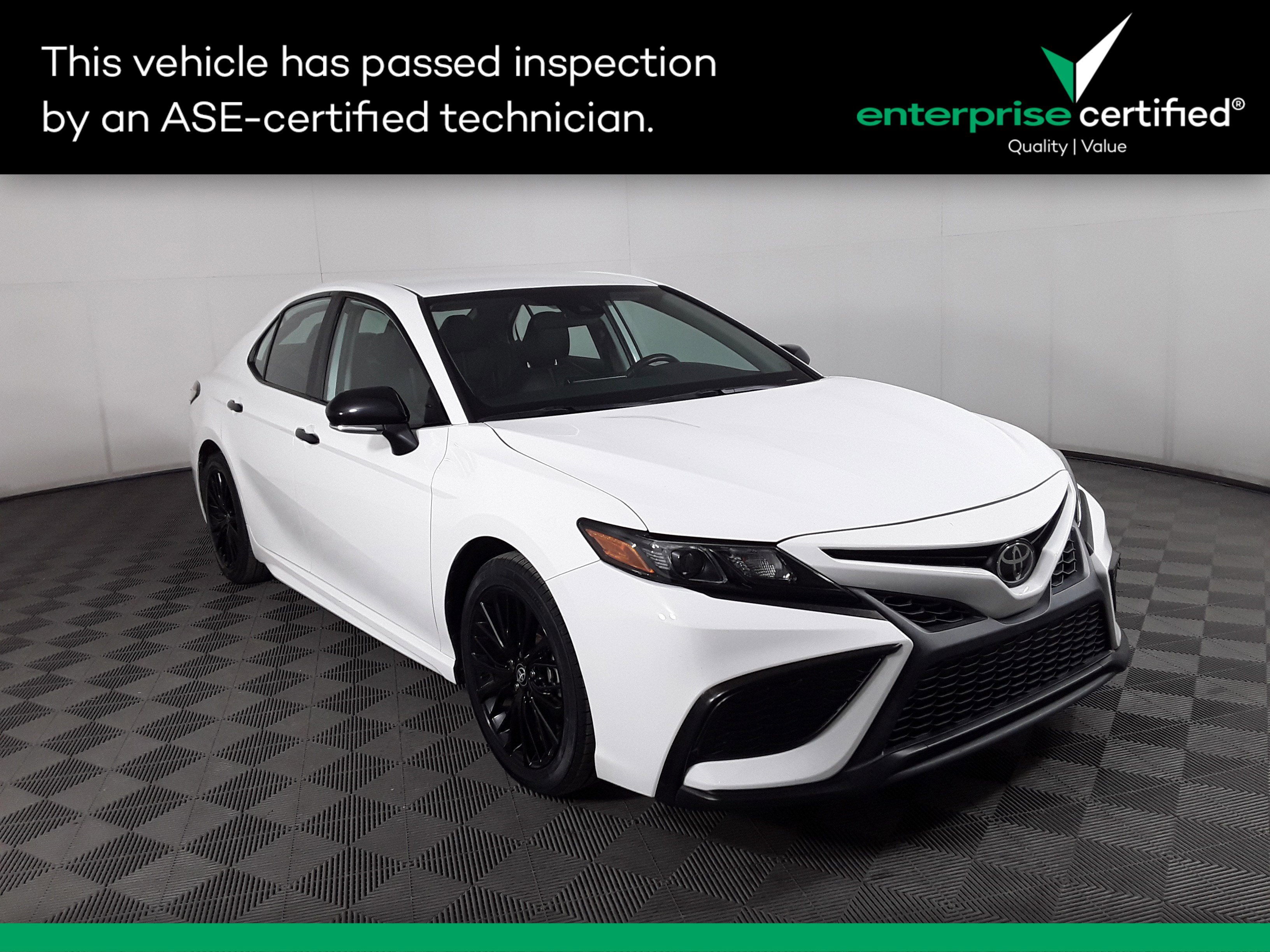Used 2022 Toyota Camry SE Nightshade Auto