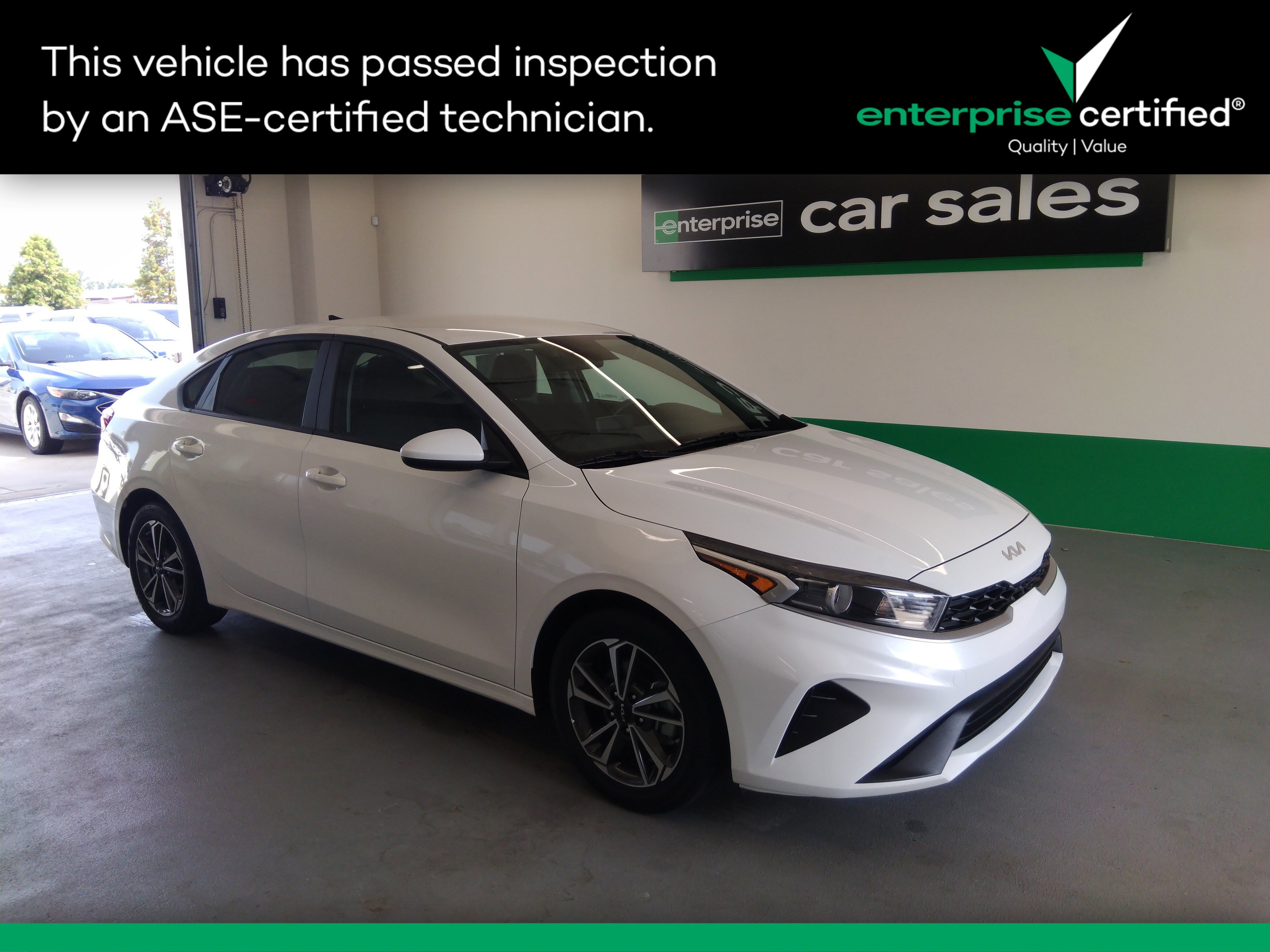 Used 2023 Kia Forte LXS IVT