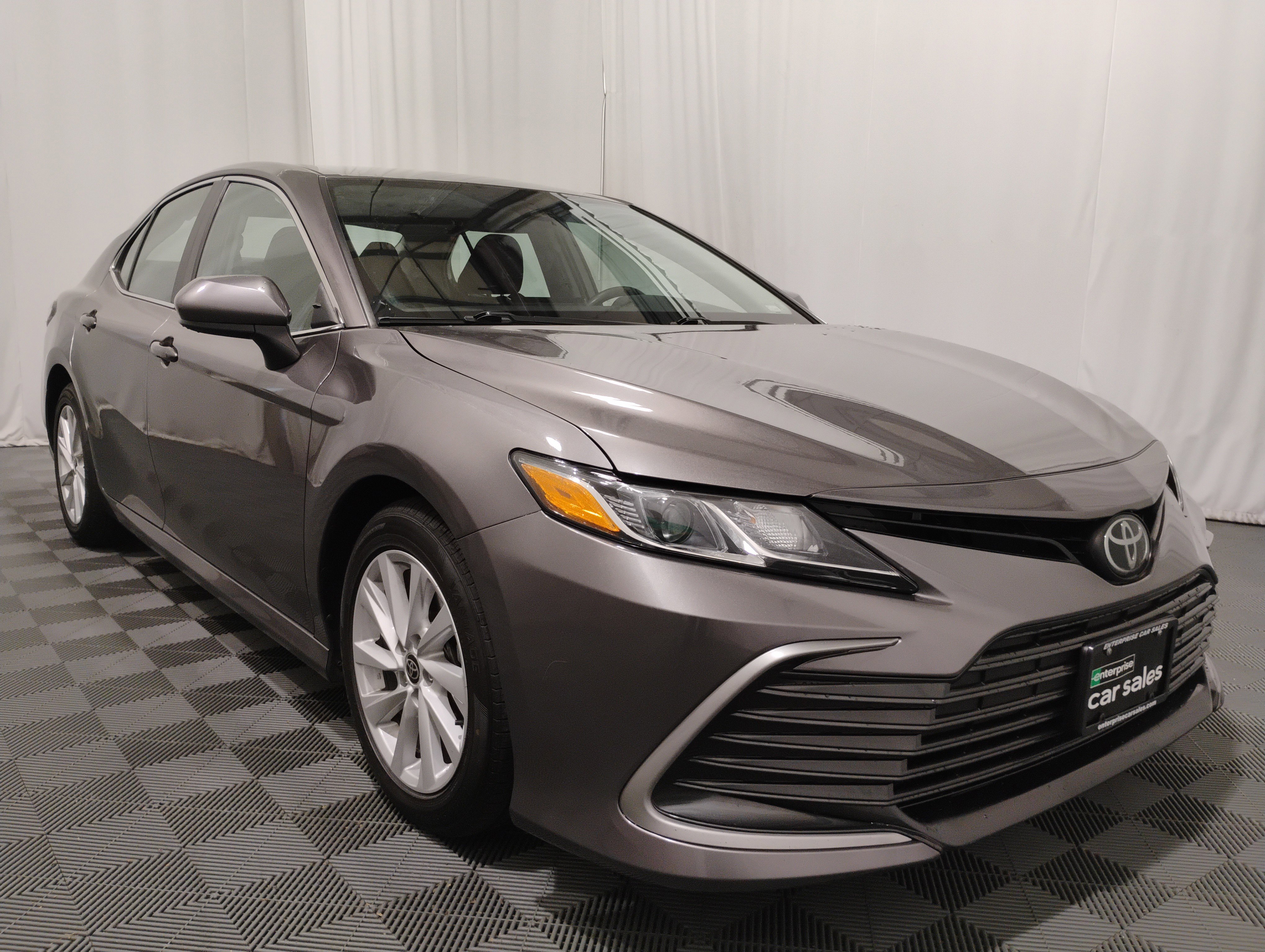 2022 Toyota Camry LE Auto