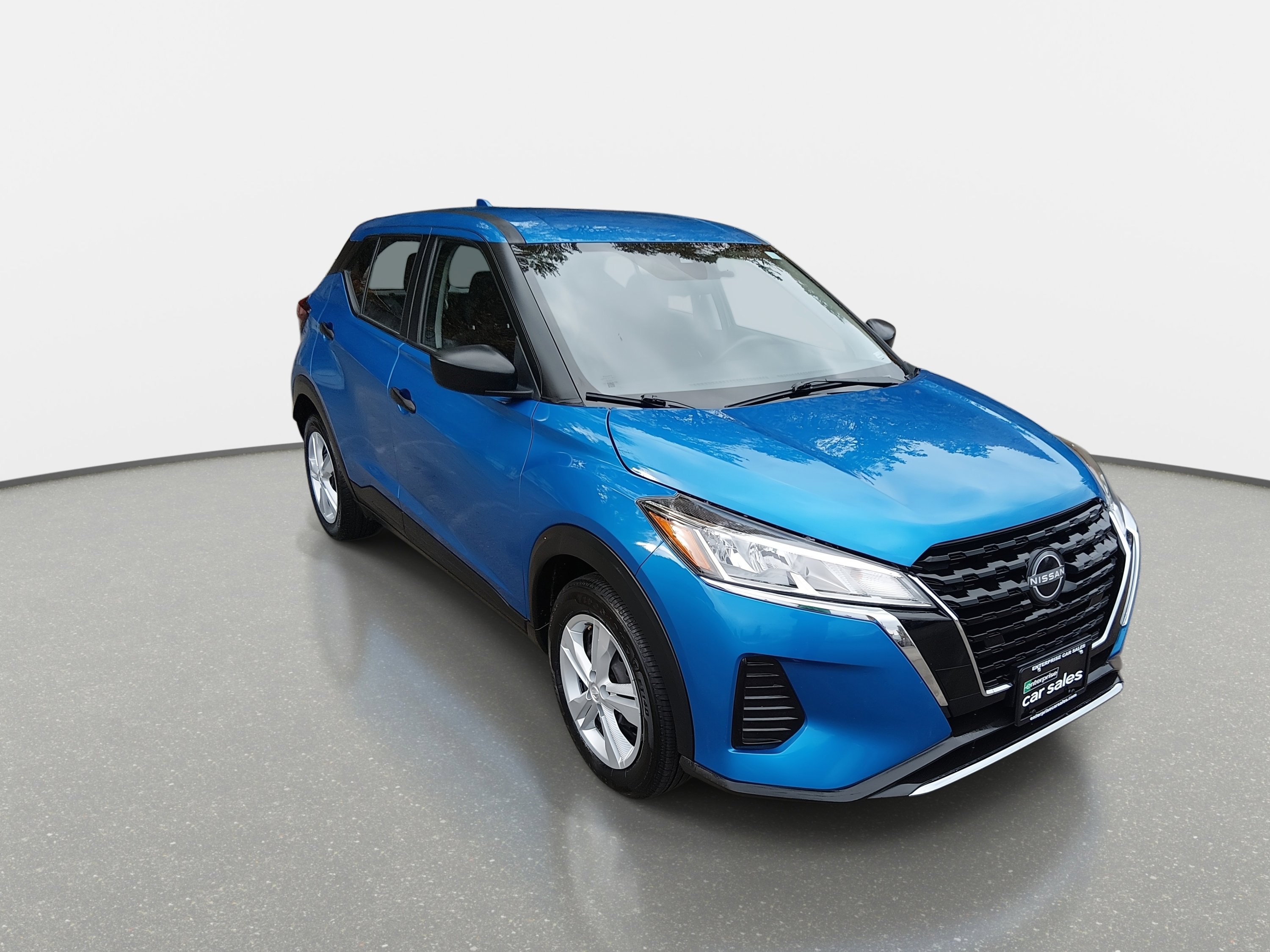 Used 2024 Nissan Kicks S FWD