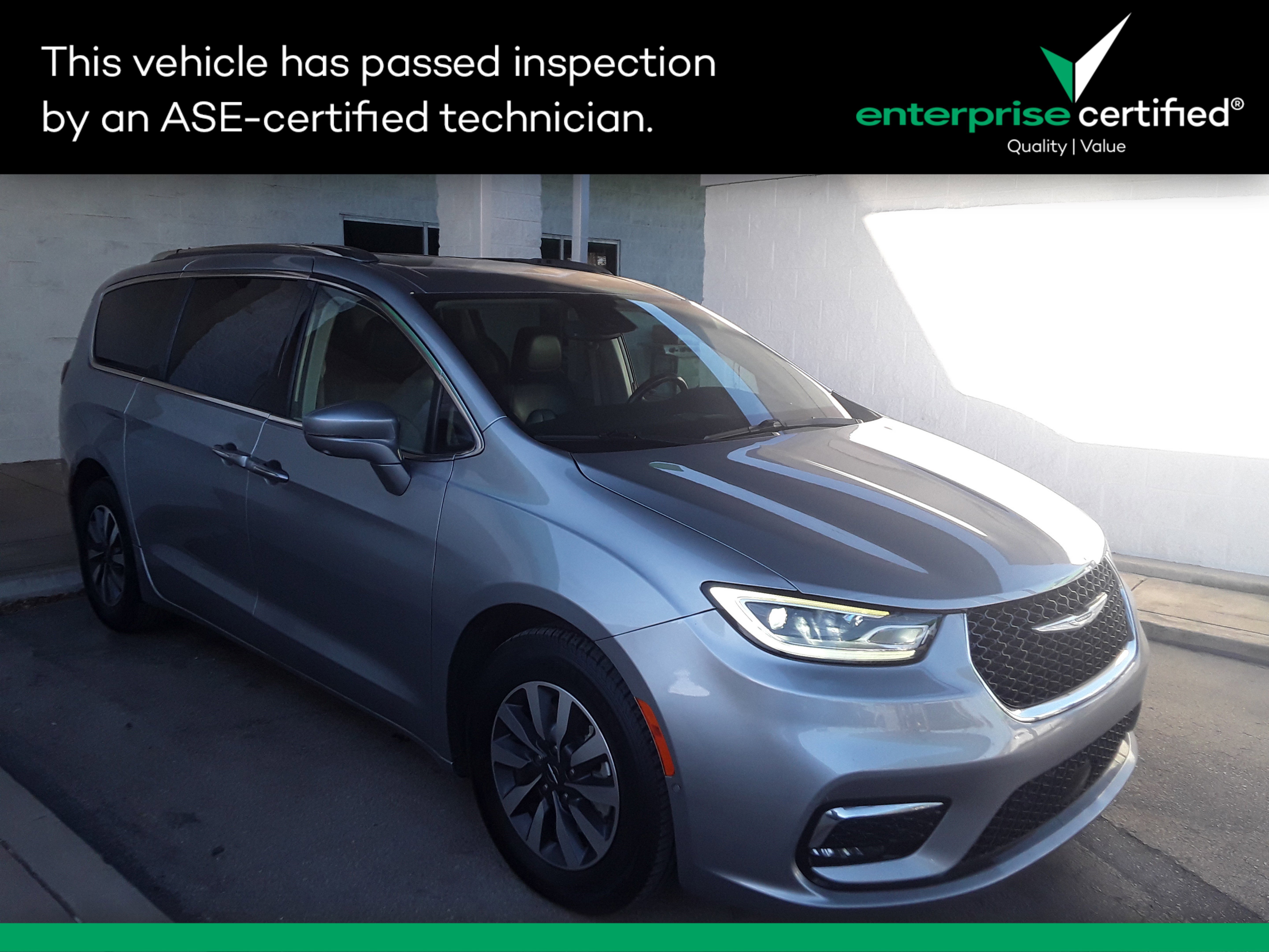 Used 2021 Chrysler Pacifica Hybrid Touring L FWD