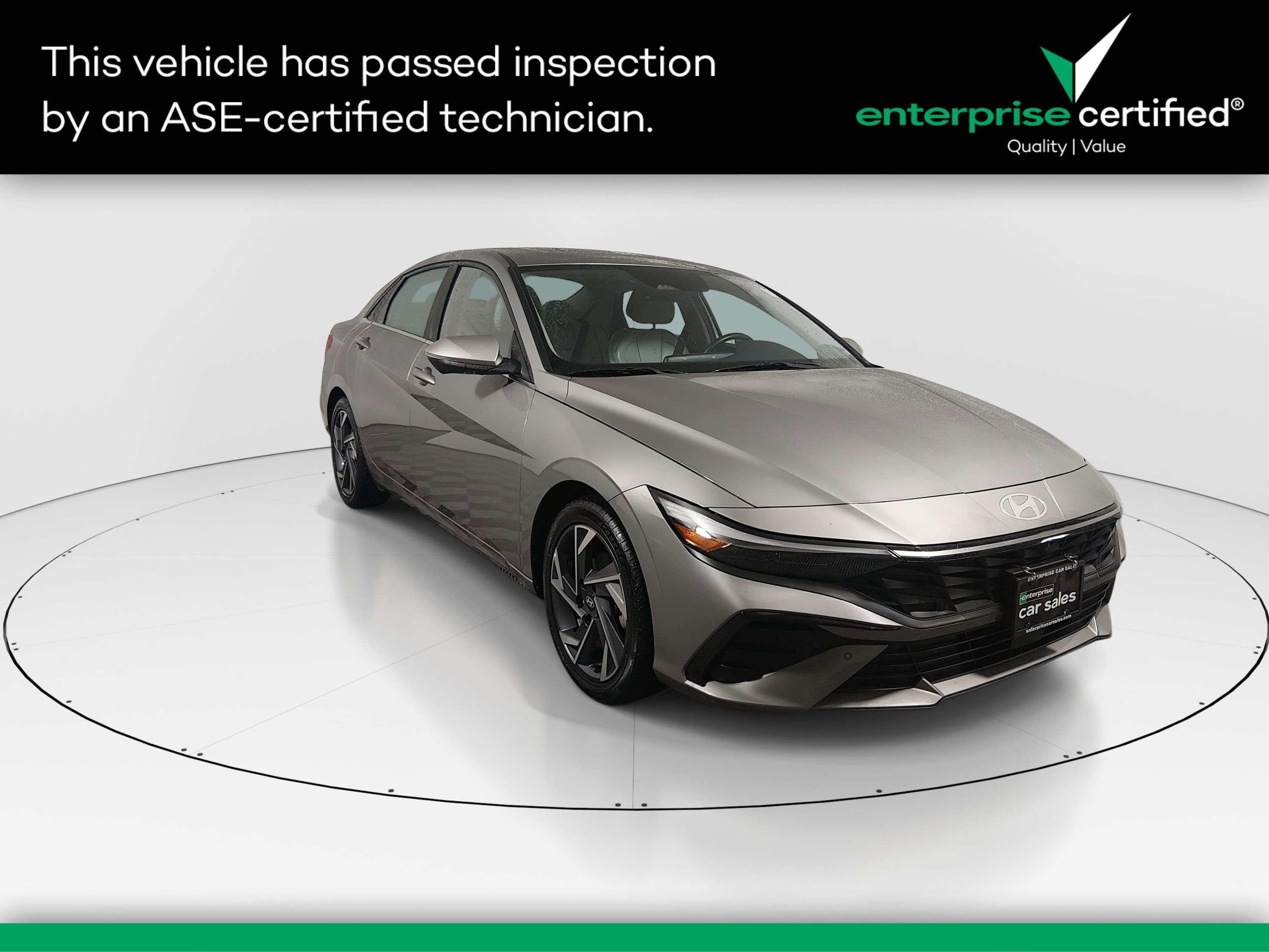 2024 Hyundai Elantra Limited's photo