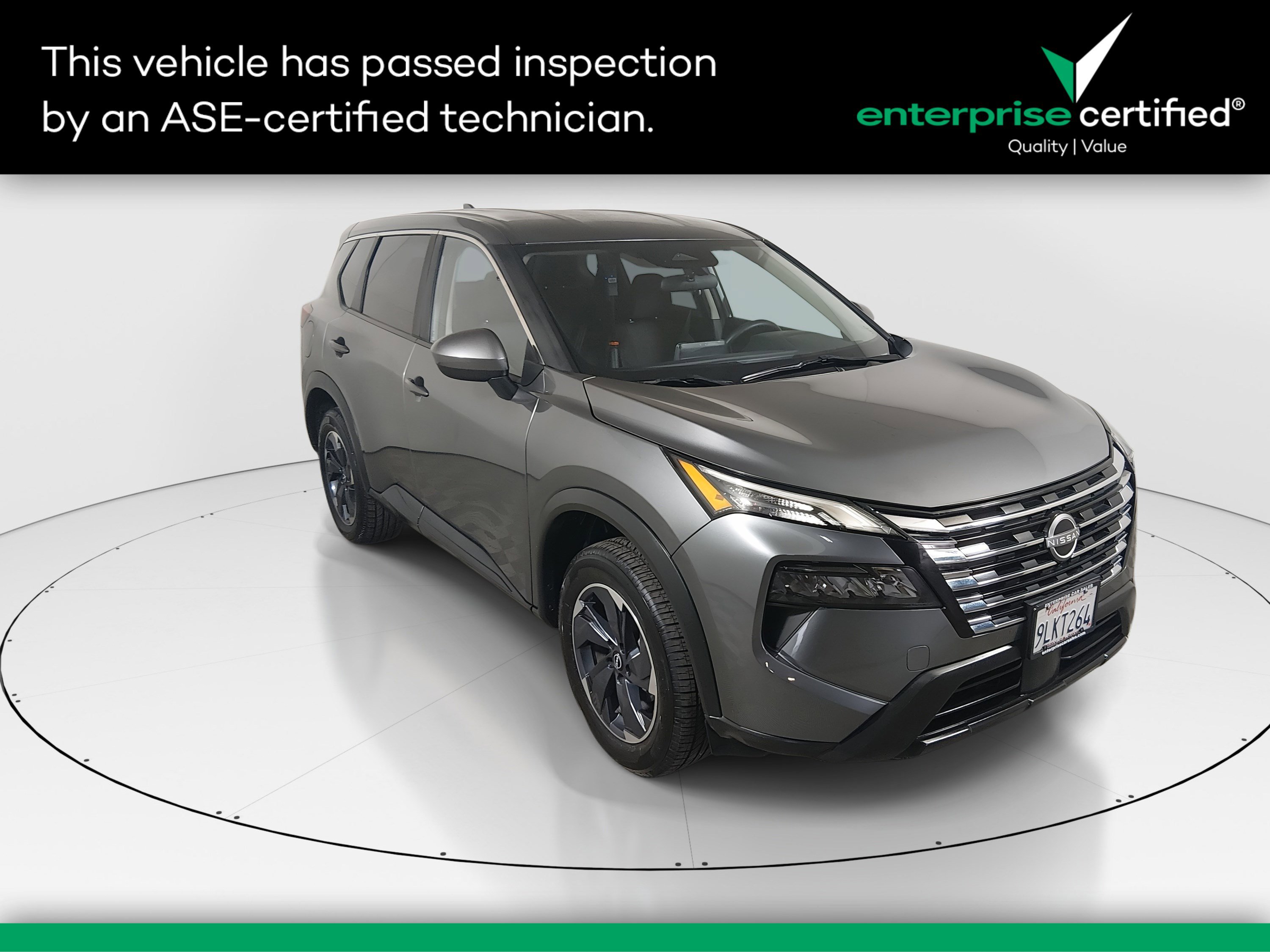 2024 Nissan Rogue SV's photo