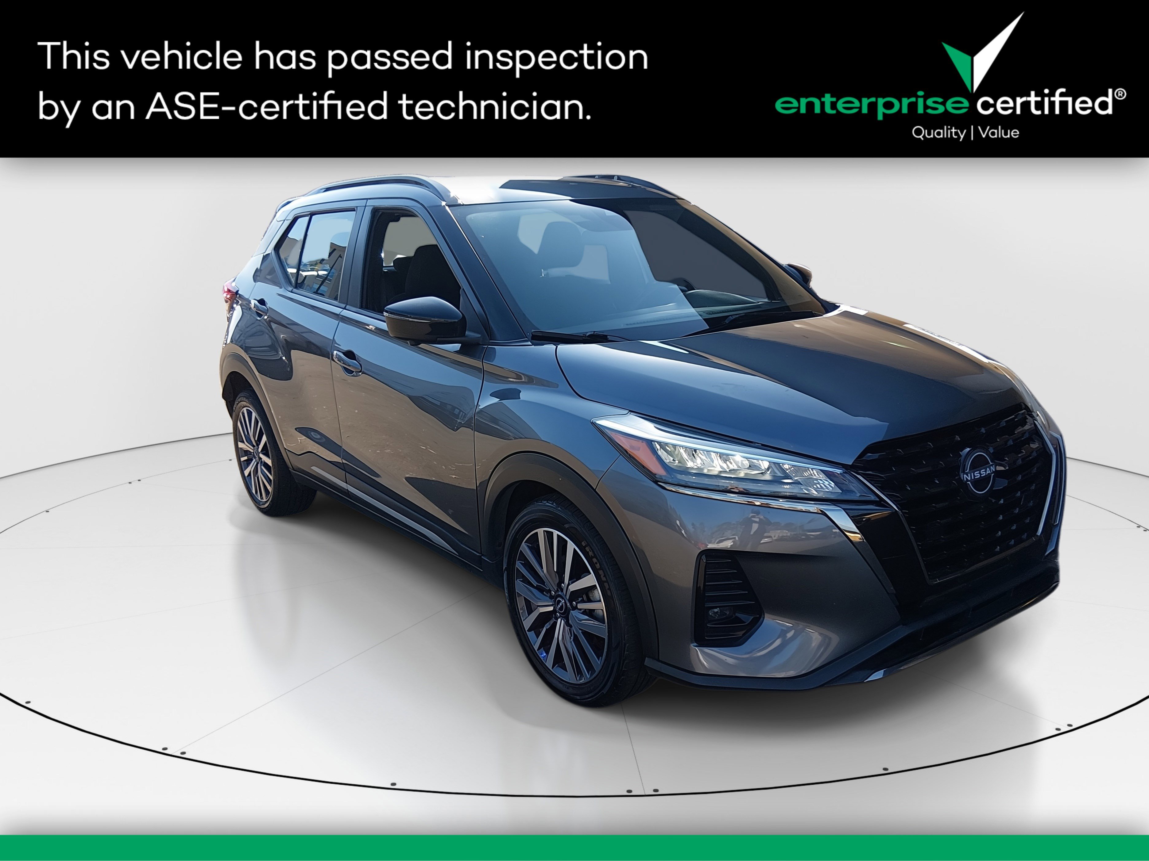 2024 Nissan Kicks SR's photo