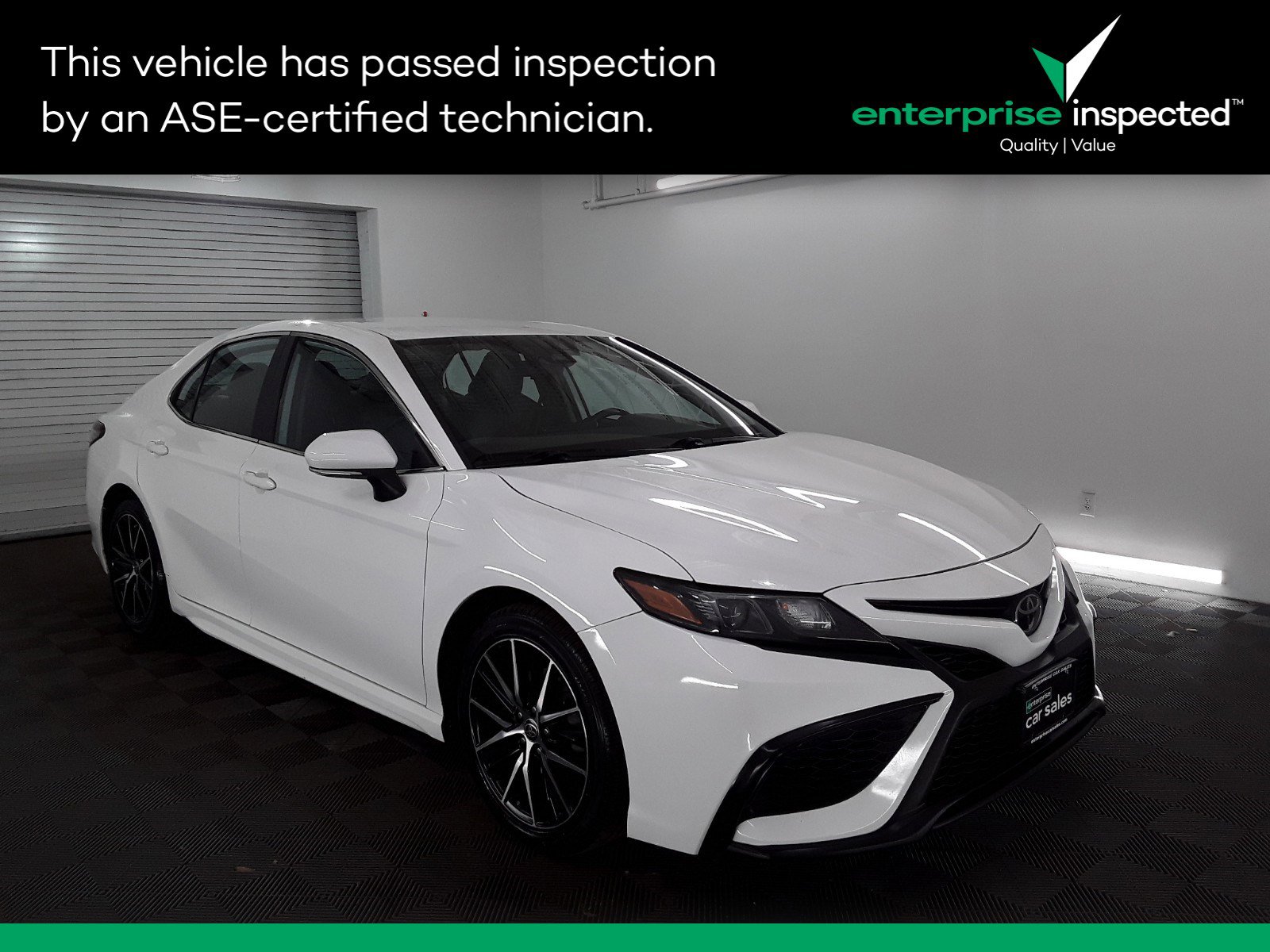 Used 2022 Toyota Camry SE Auto