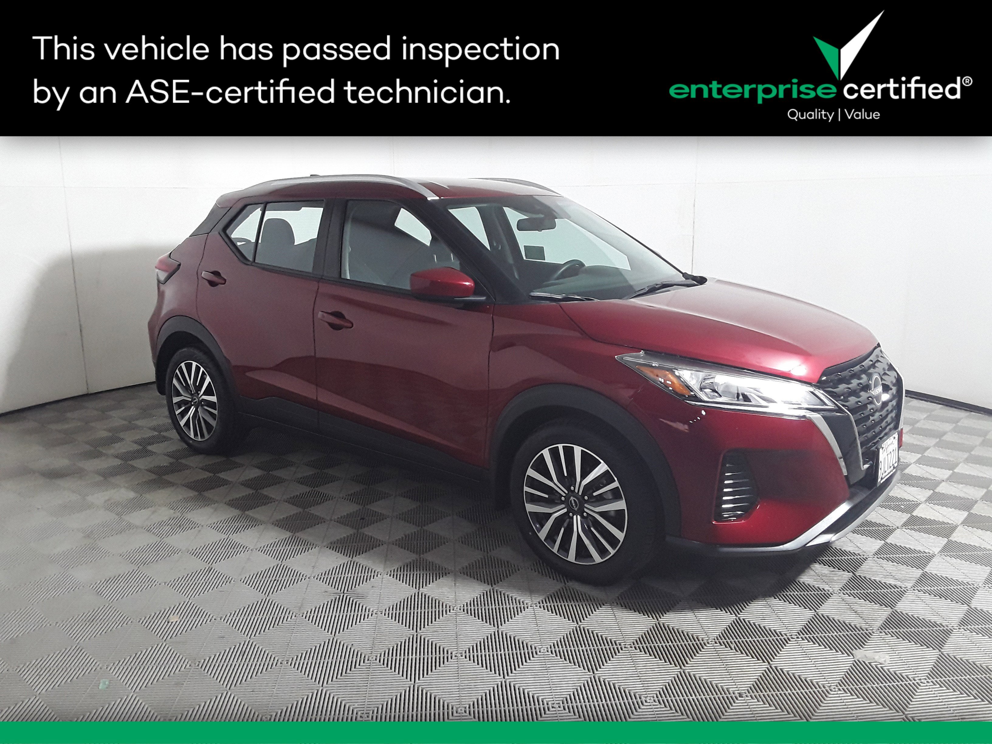 Used 2023 Nissan Kicks SV FWD