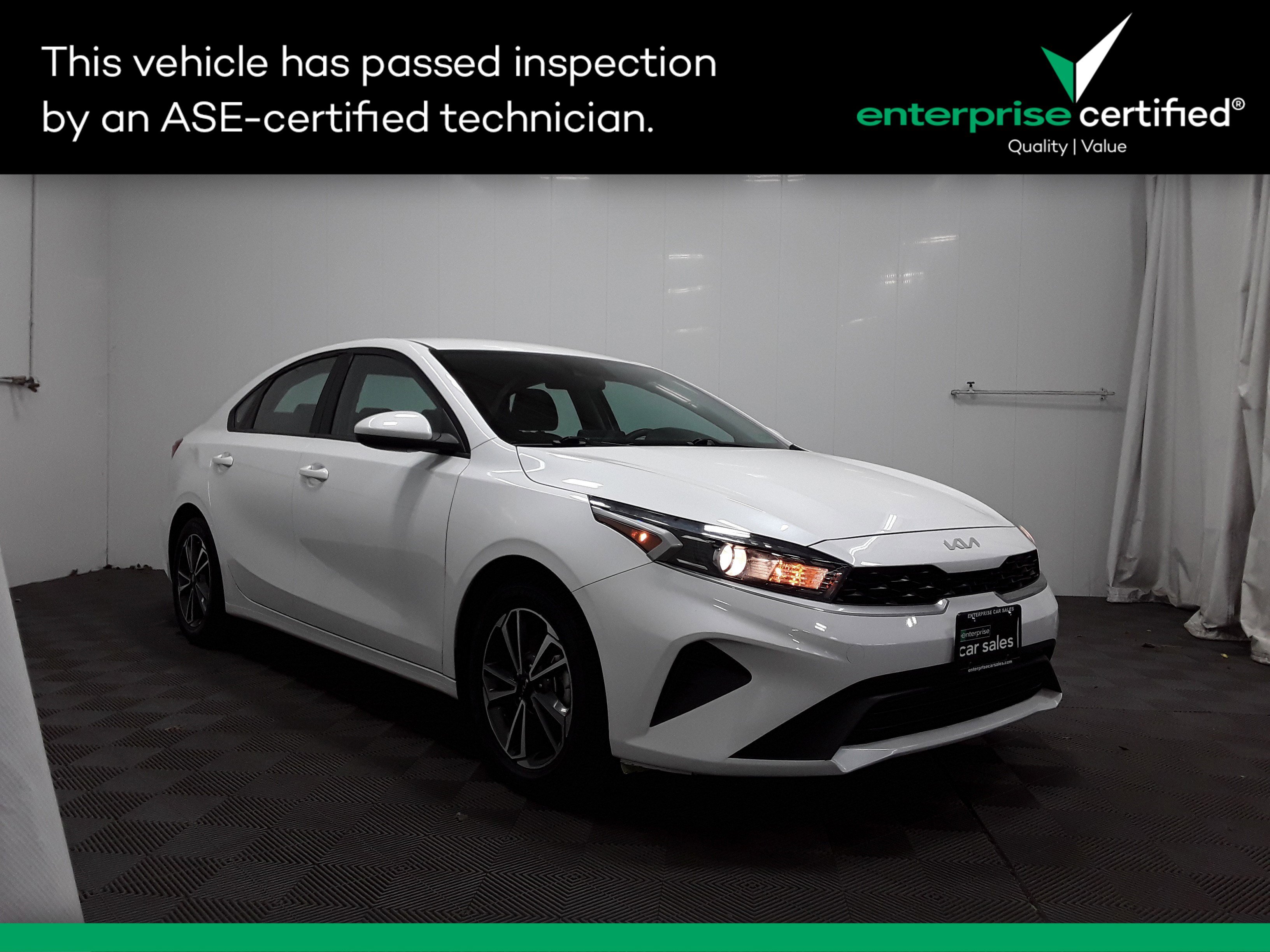 Used 2023 Kia Forte LXS IVT