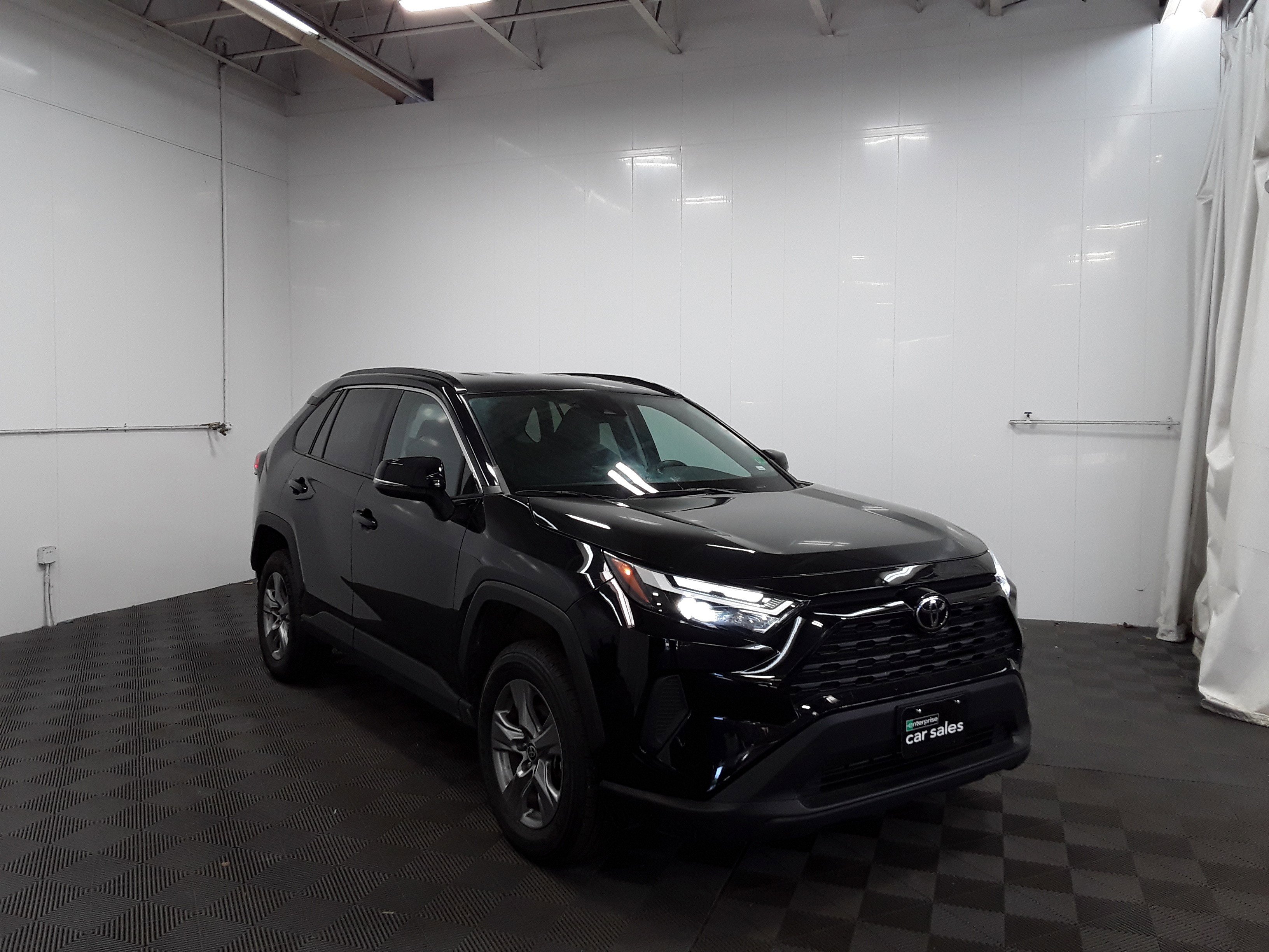 2023 Toyota RAV4 XLE FWD