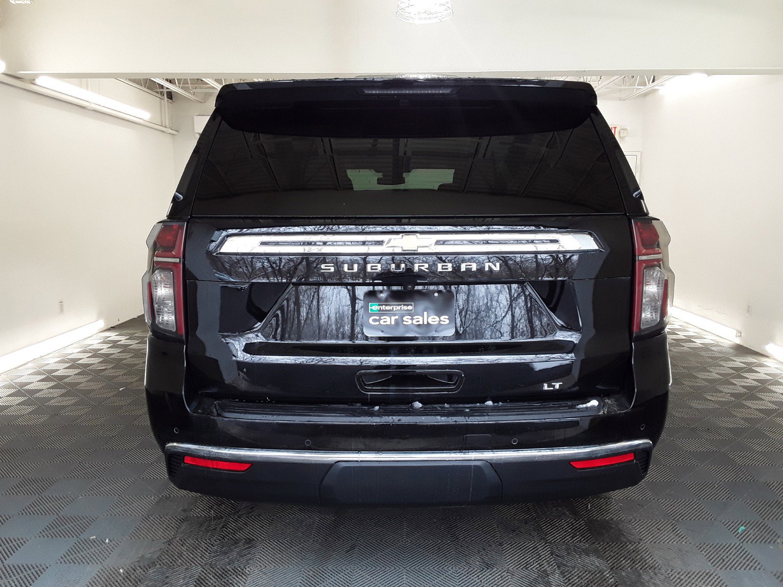 2023 Chevrolet Suburban 4WD 4dr LT