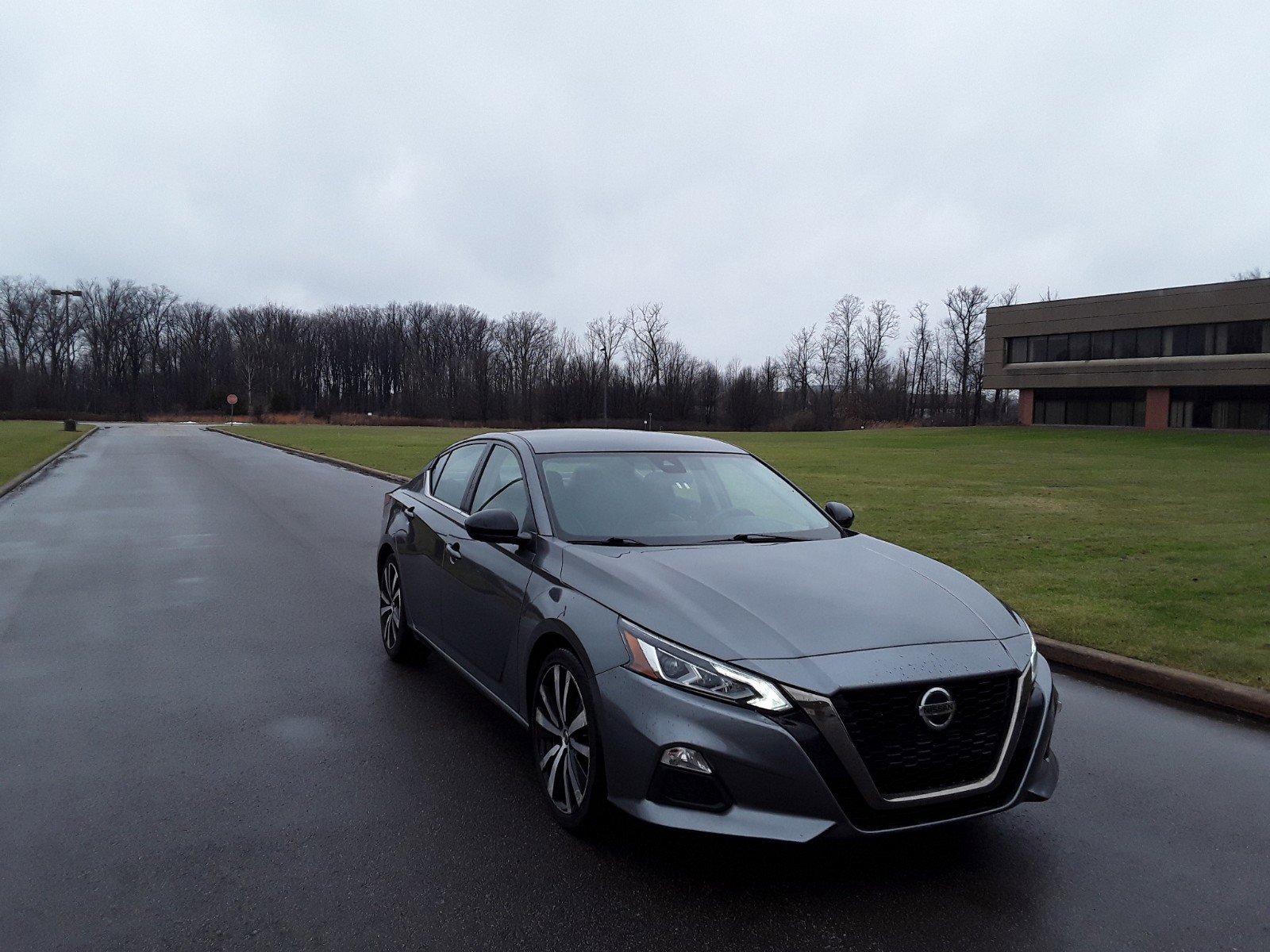 2022 Nissan Altima 2.5 SR Sedan