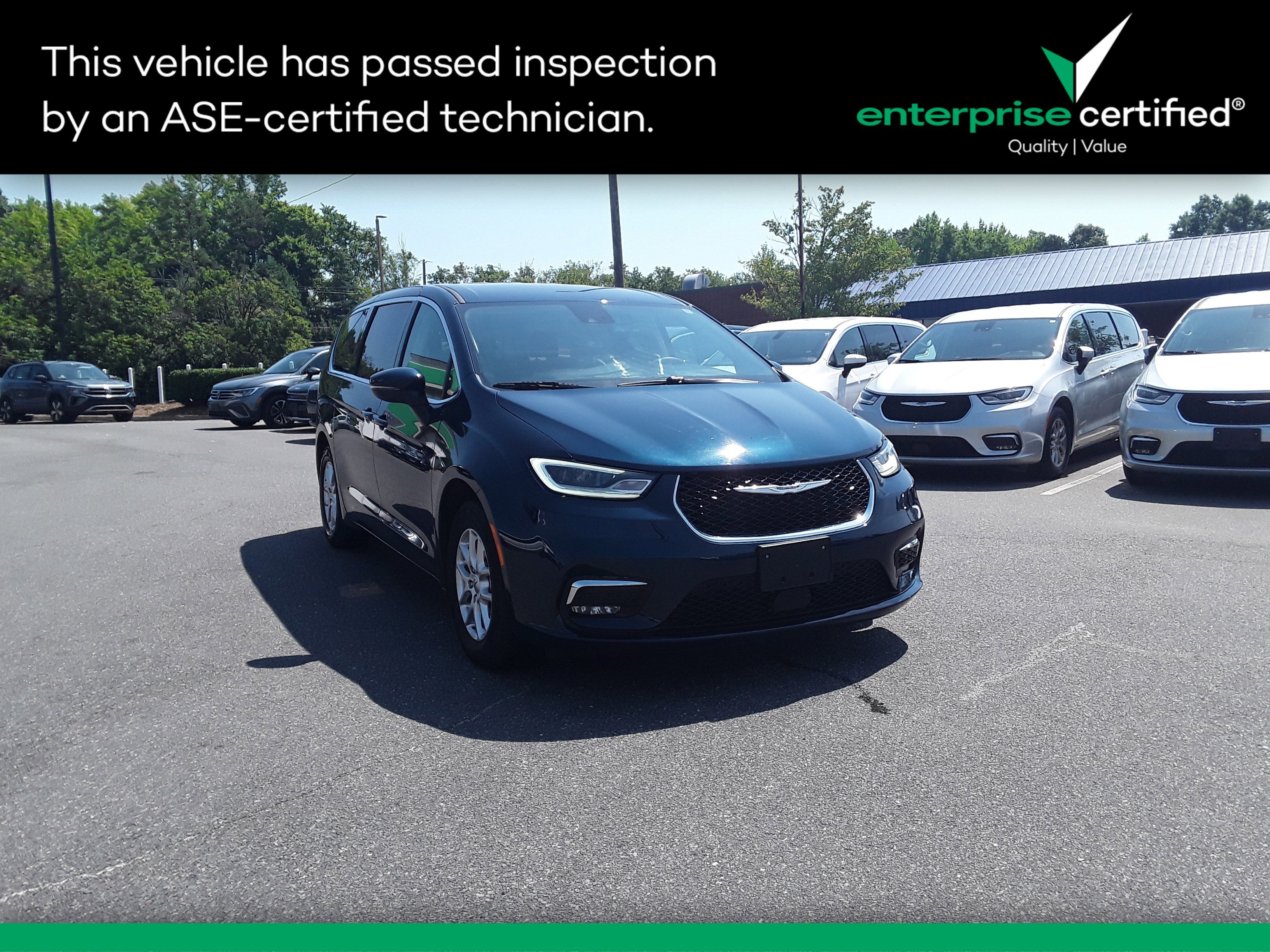 Used 2023 Chrysler Pacifica Touring L FWD