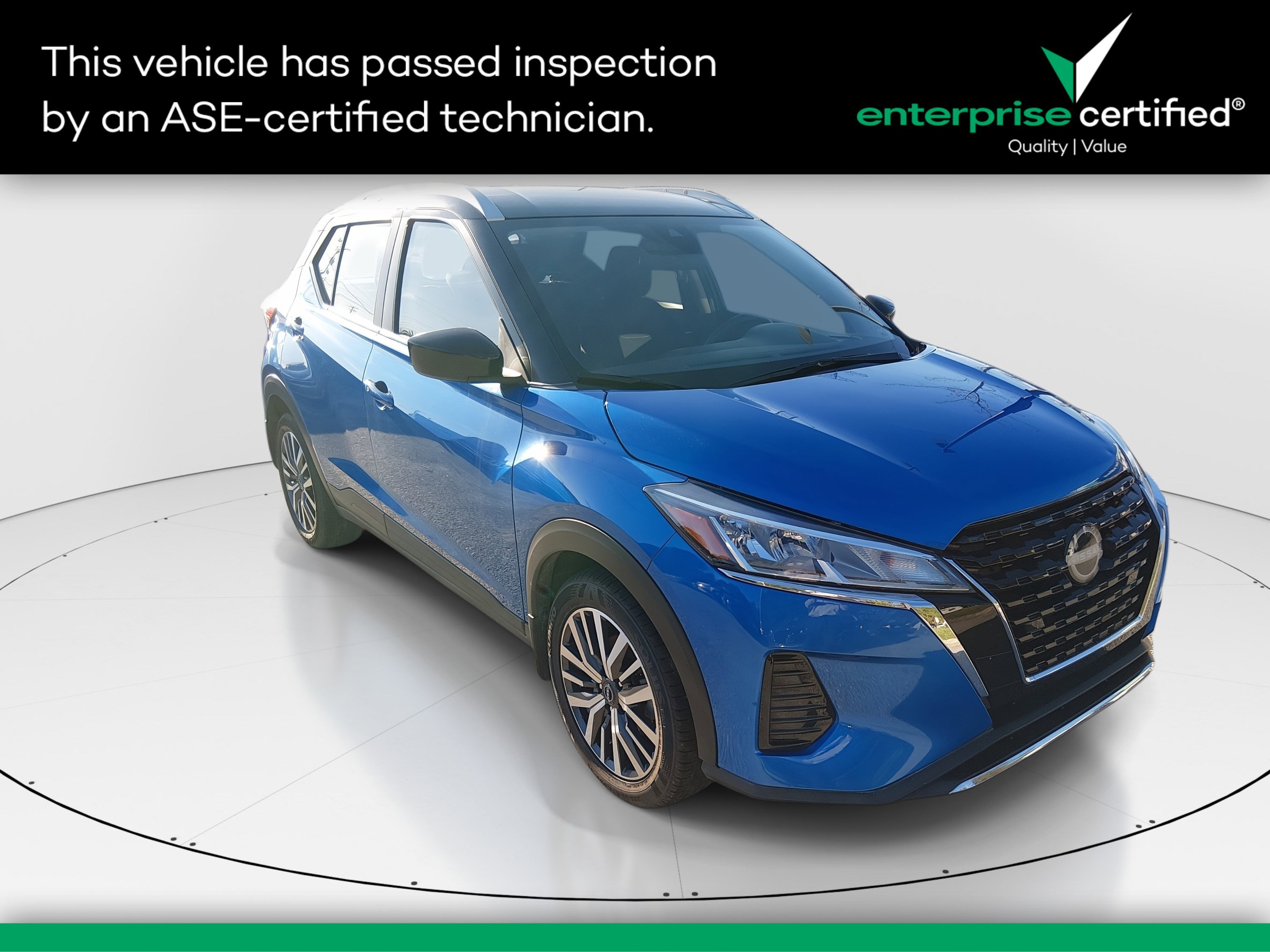 2023 Nissan Kicks SV's photo