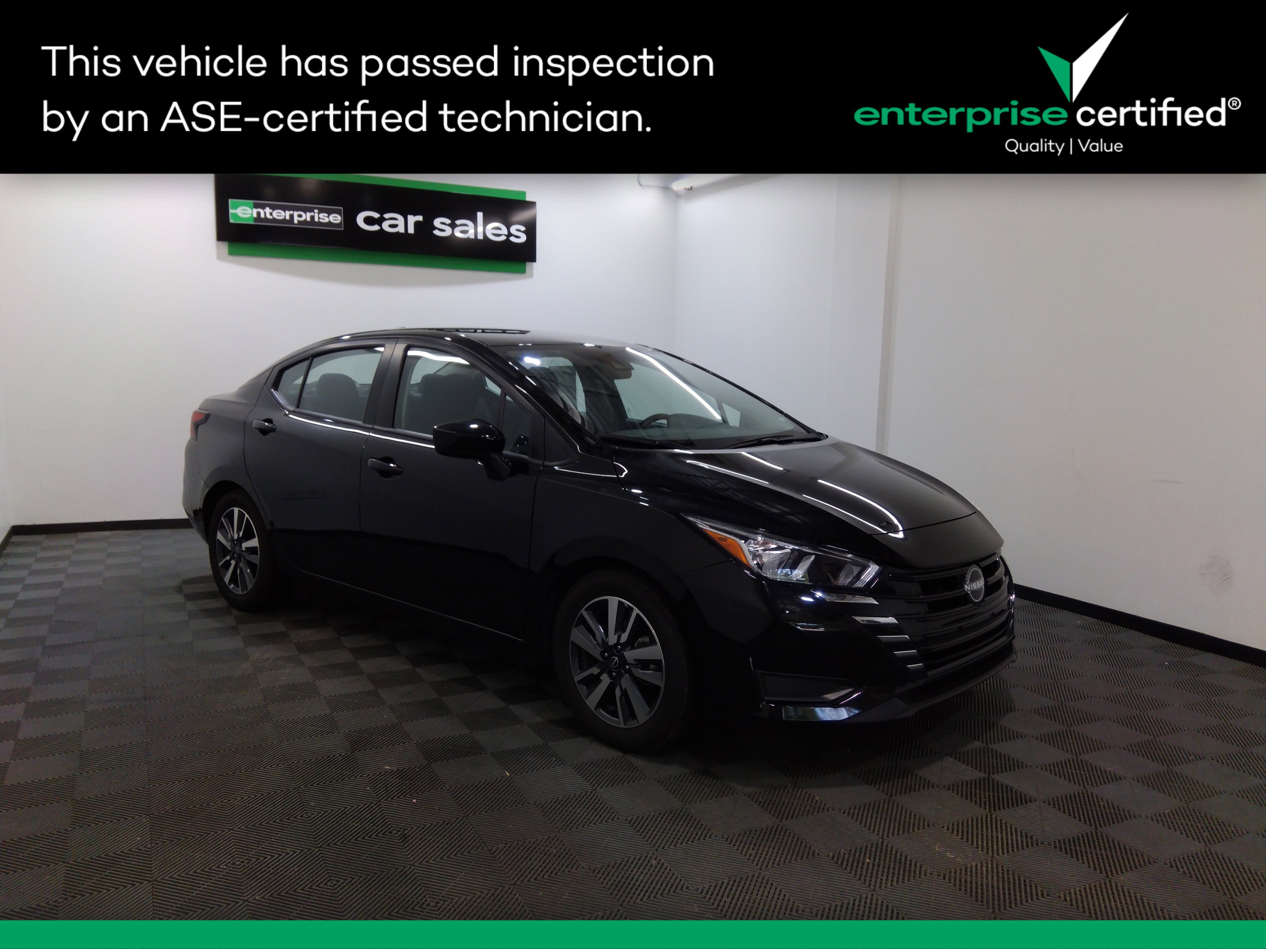 2023 Nissan Versa SV CVT