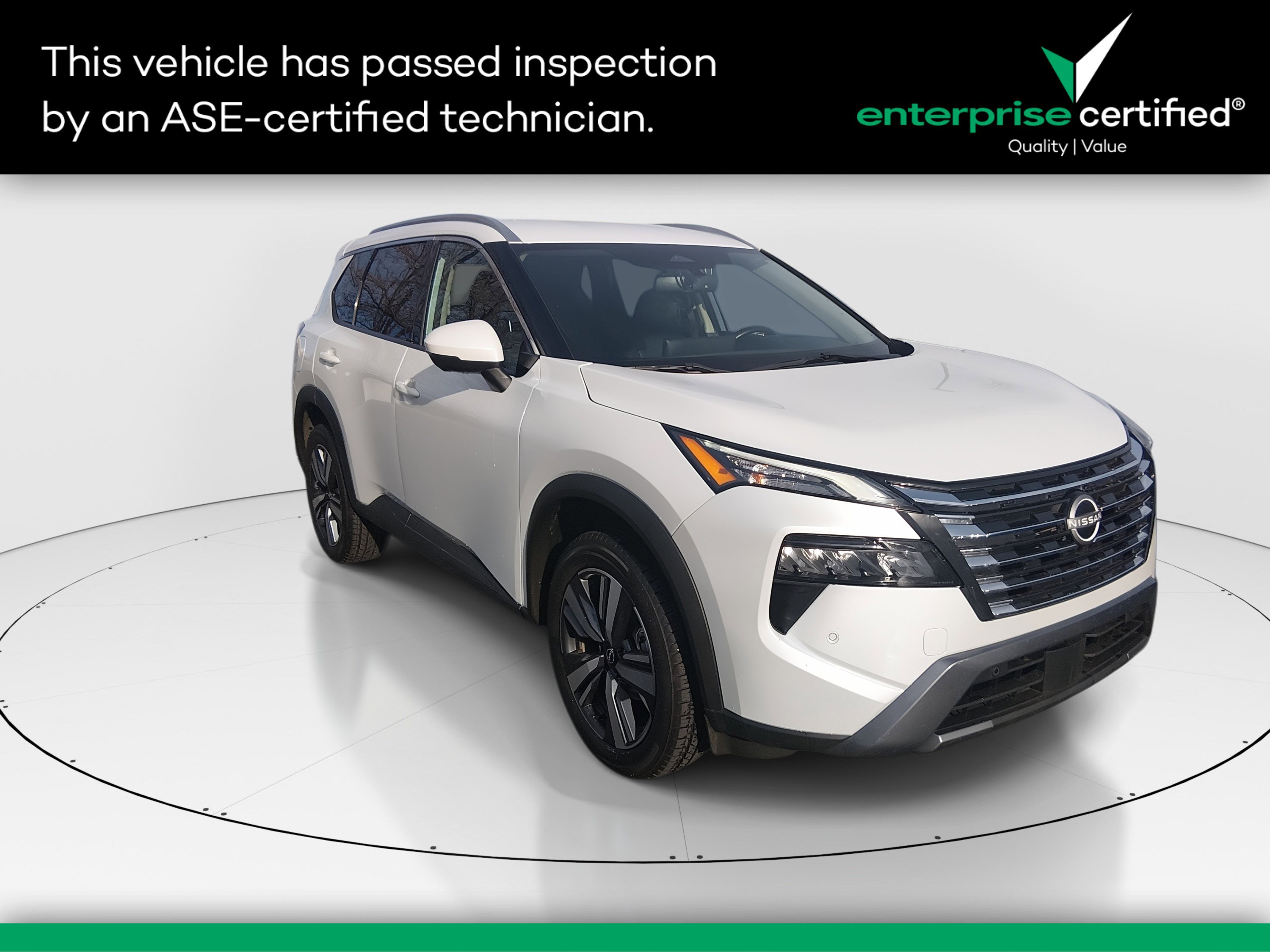 2024 Nissan Rogue SL's photo