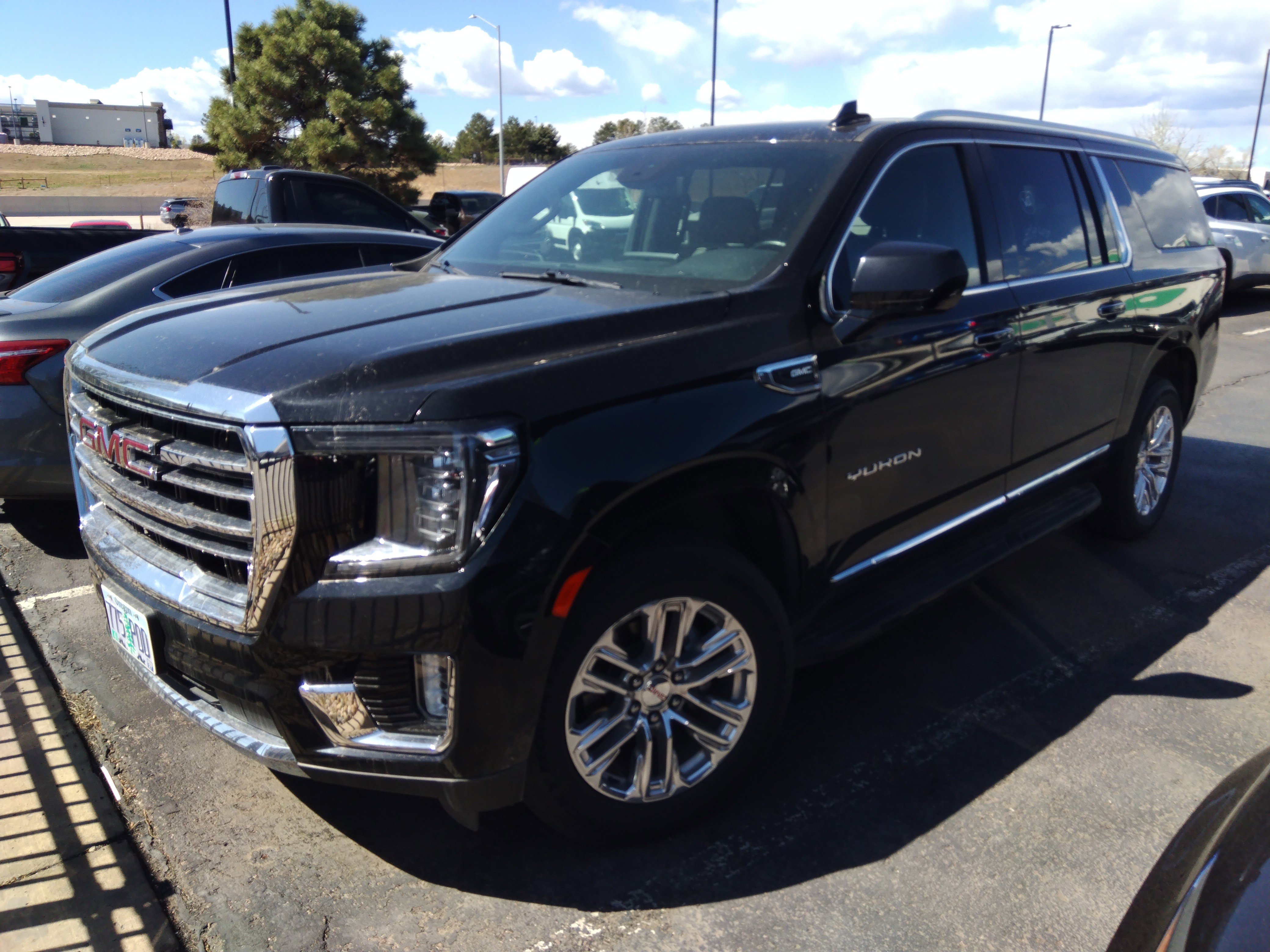 2023 GMC Yukon XL 4WD 4dr SLT