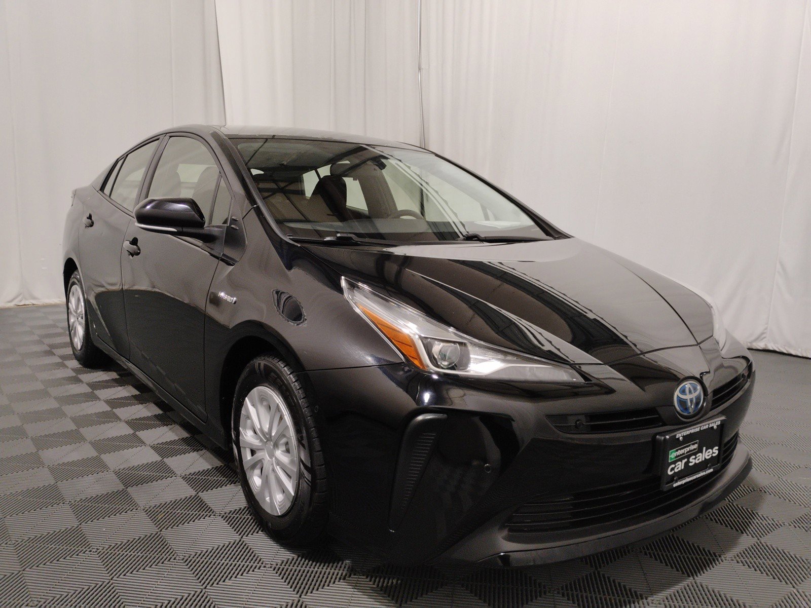 2022 Toyota Prius LE