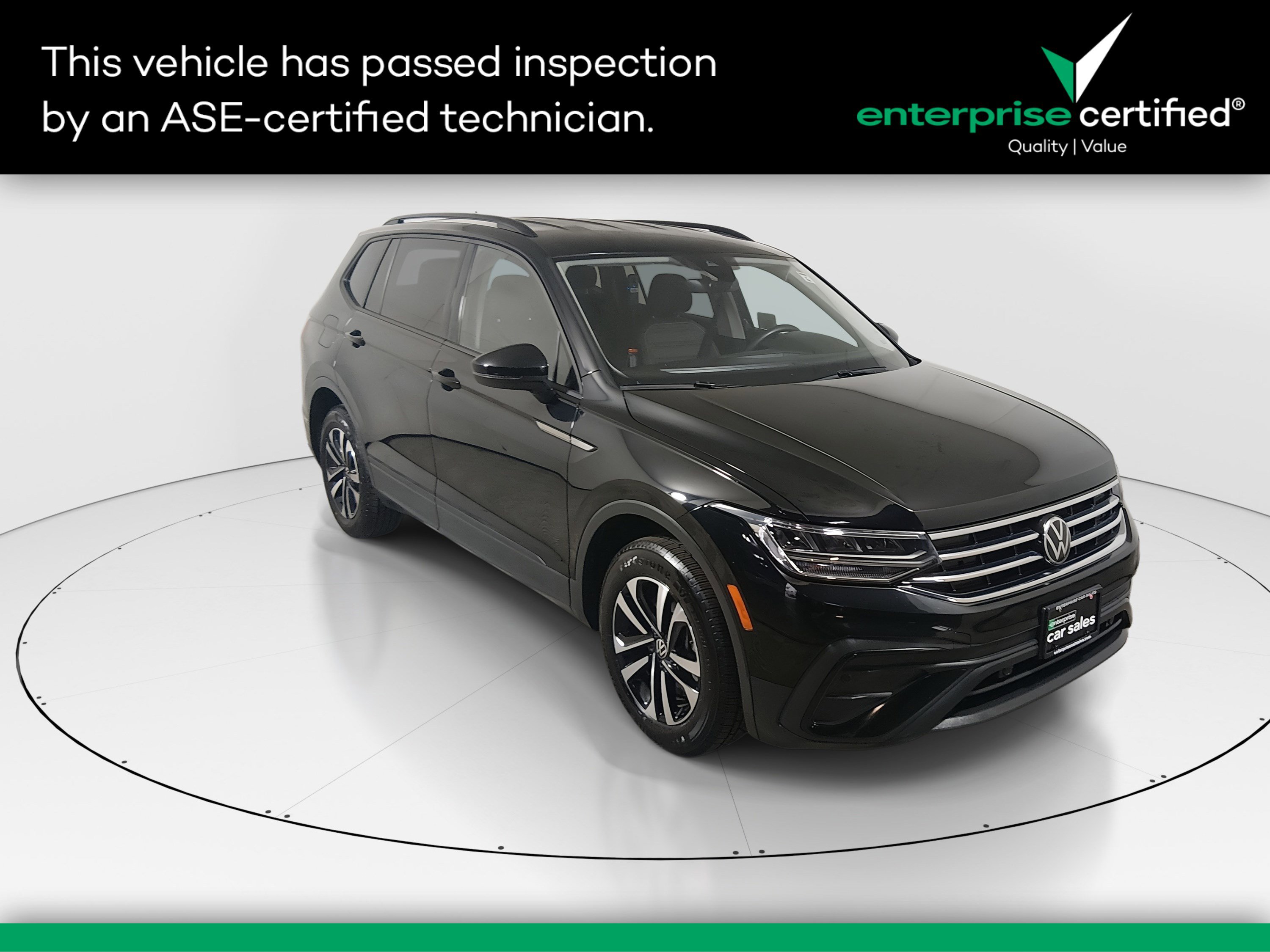 2024 Volkswagen Tiguan S's photo