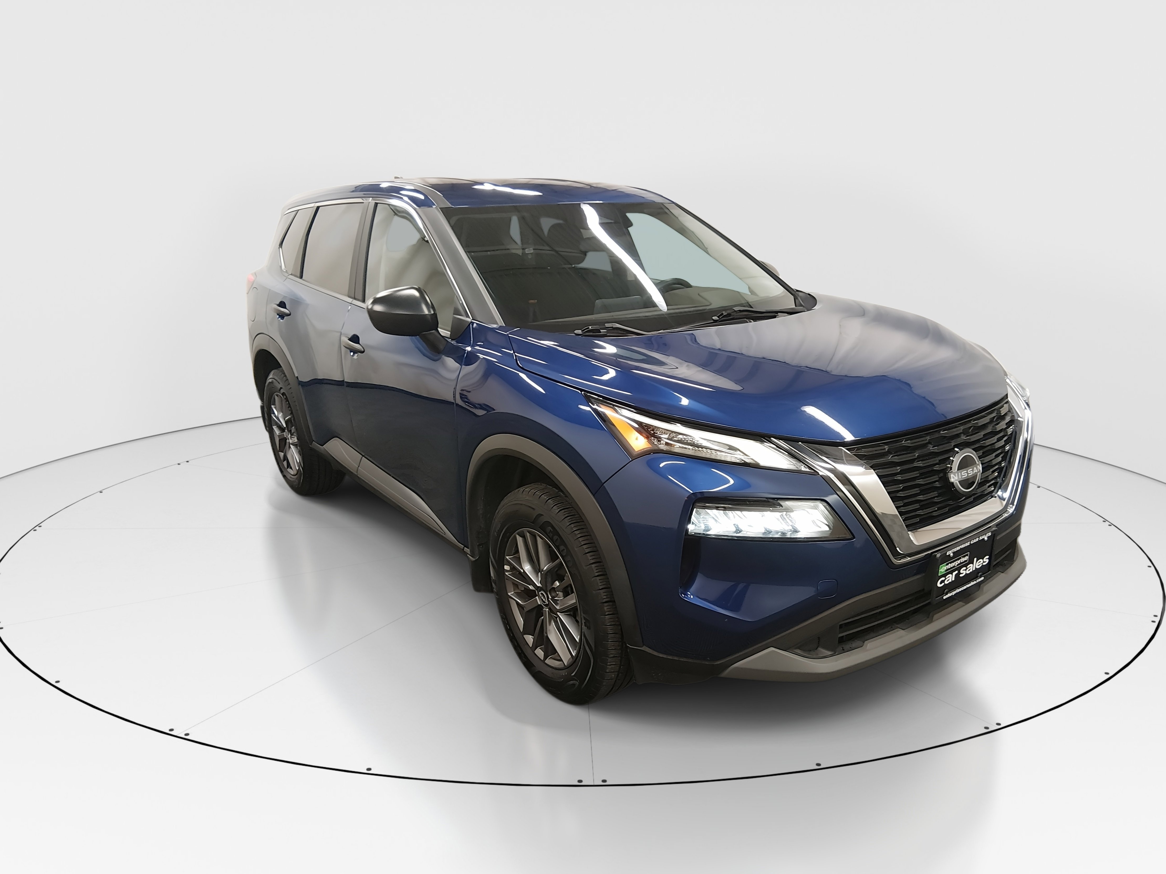 2023 Nissan Rogue S's photo