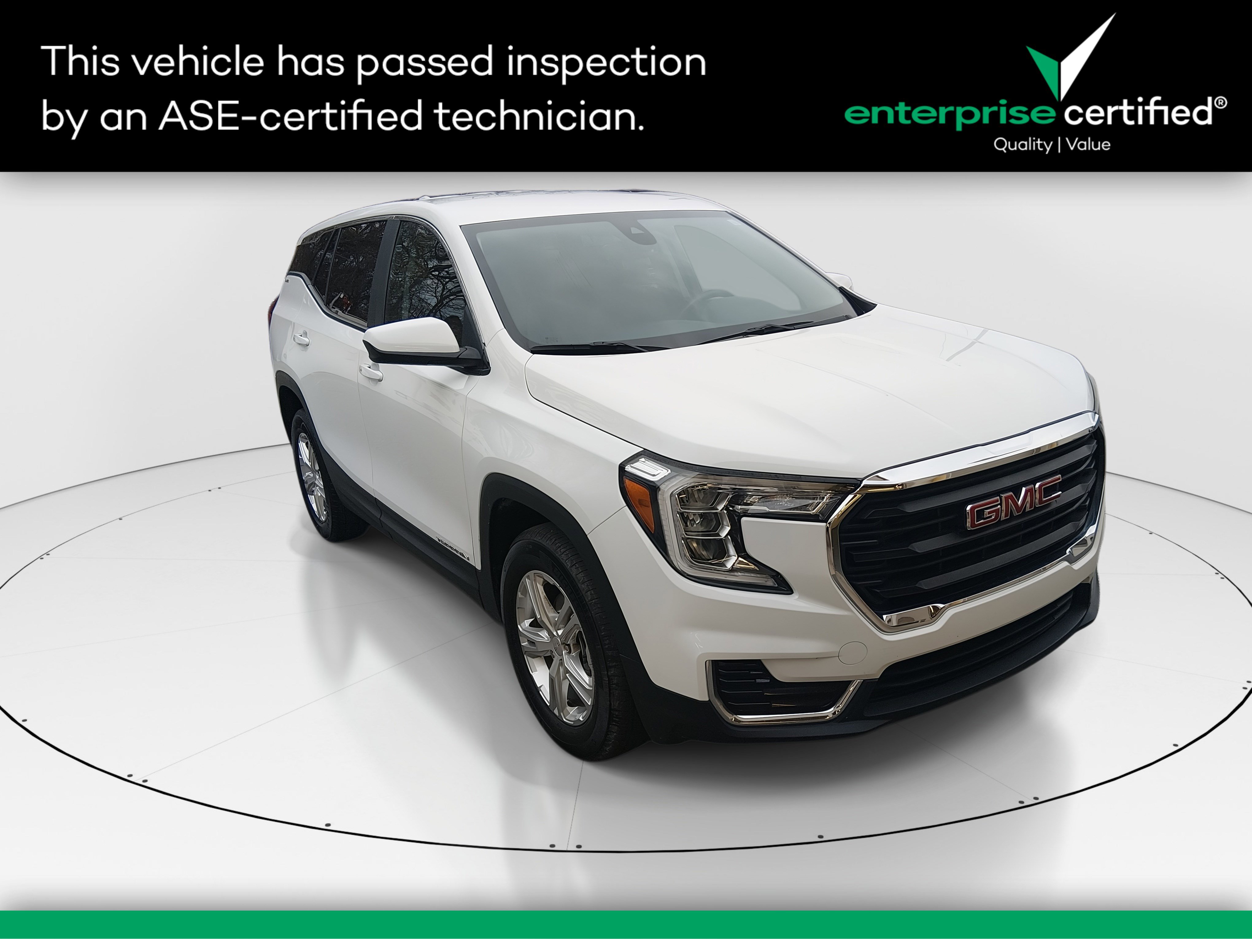2024 GMC Terrain SLE's photo