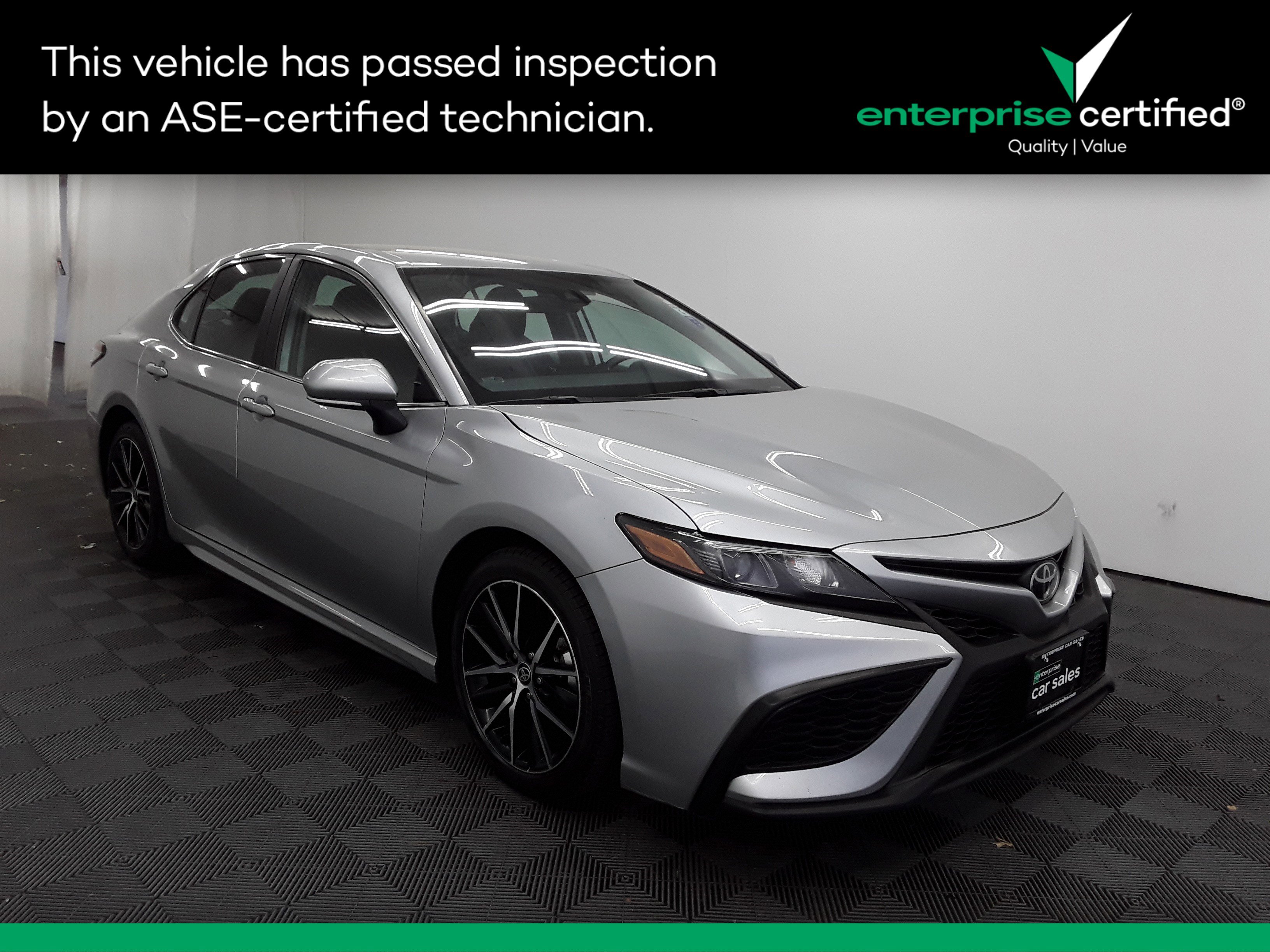 2023 Toyota Camry SE Auto