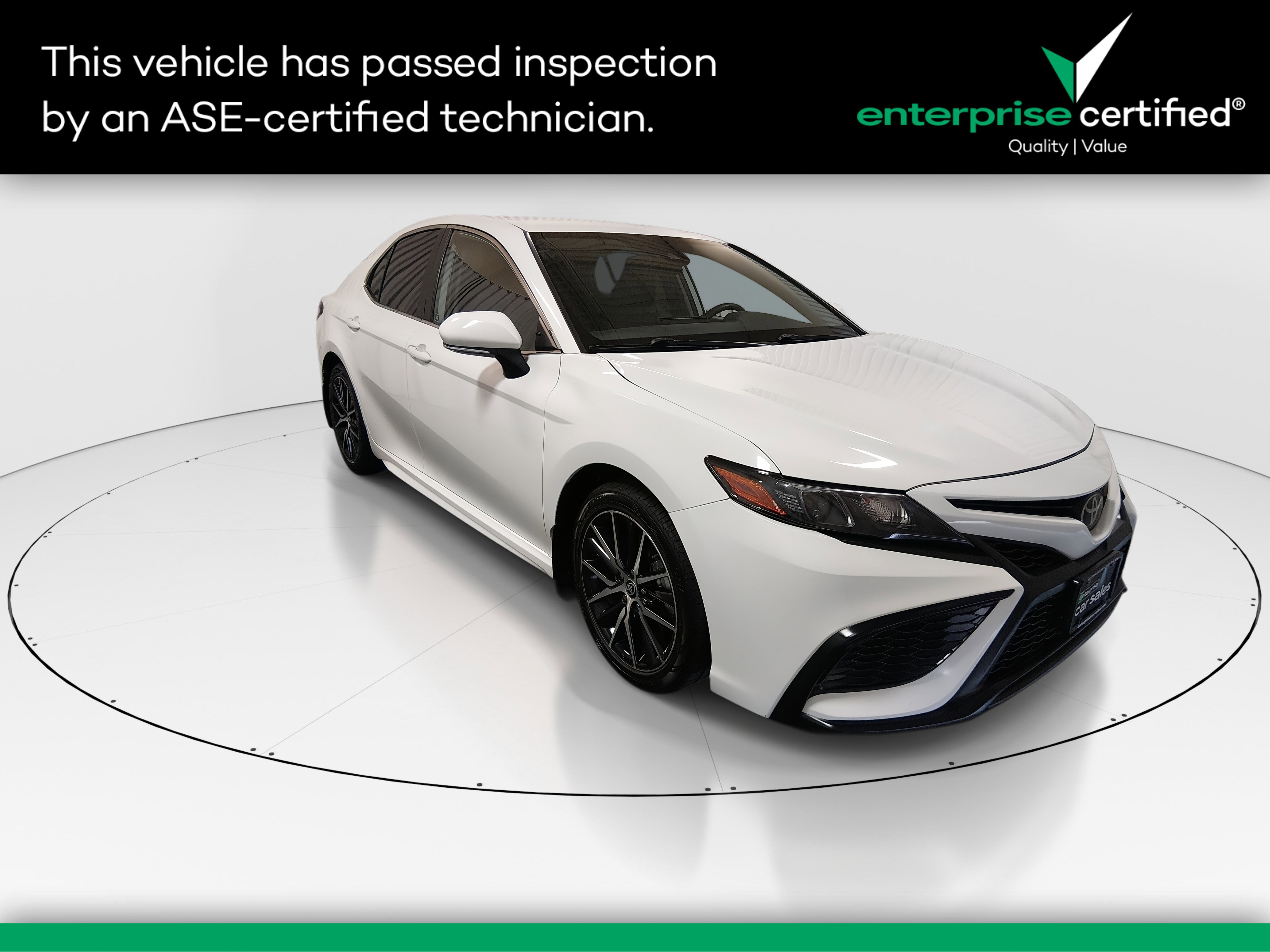 Used 2024 Toyota Camry SE Auto