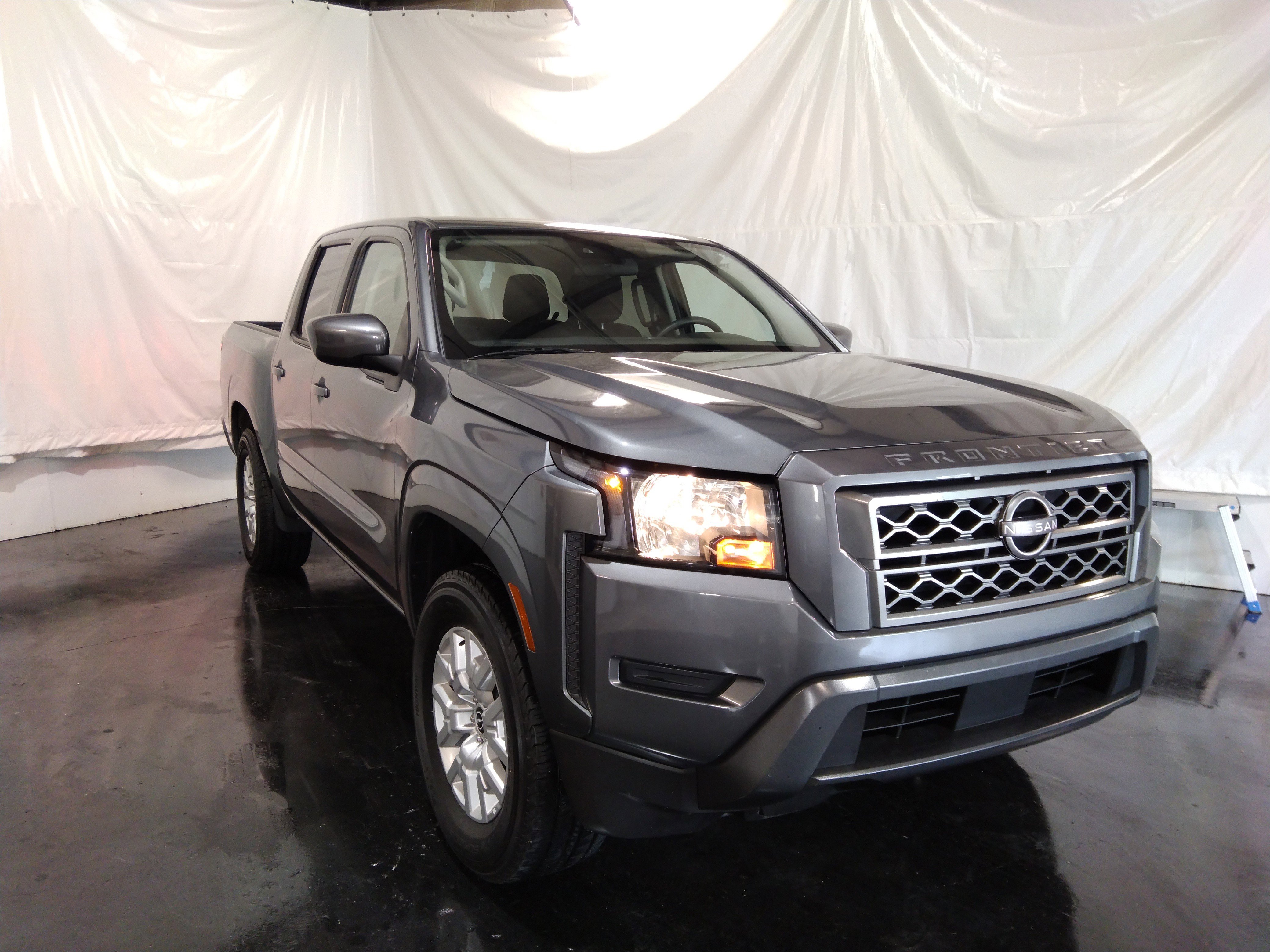 2023 Nissan Frontier SV Crew Cab 4x2 Auto