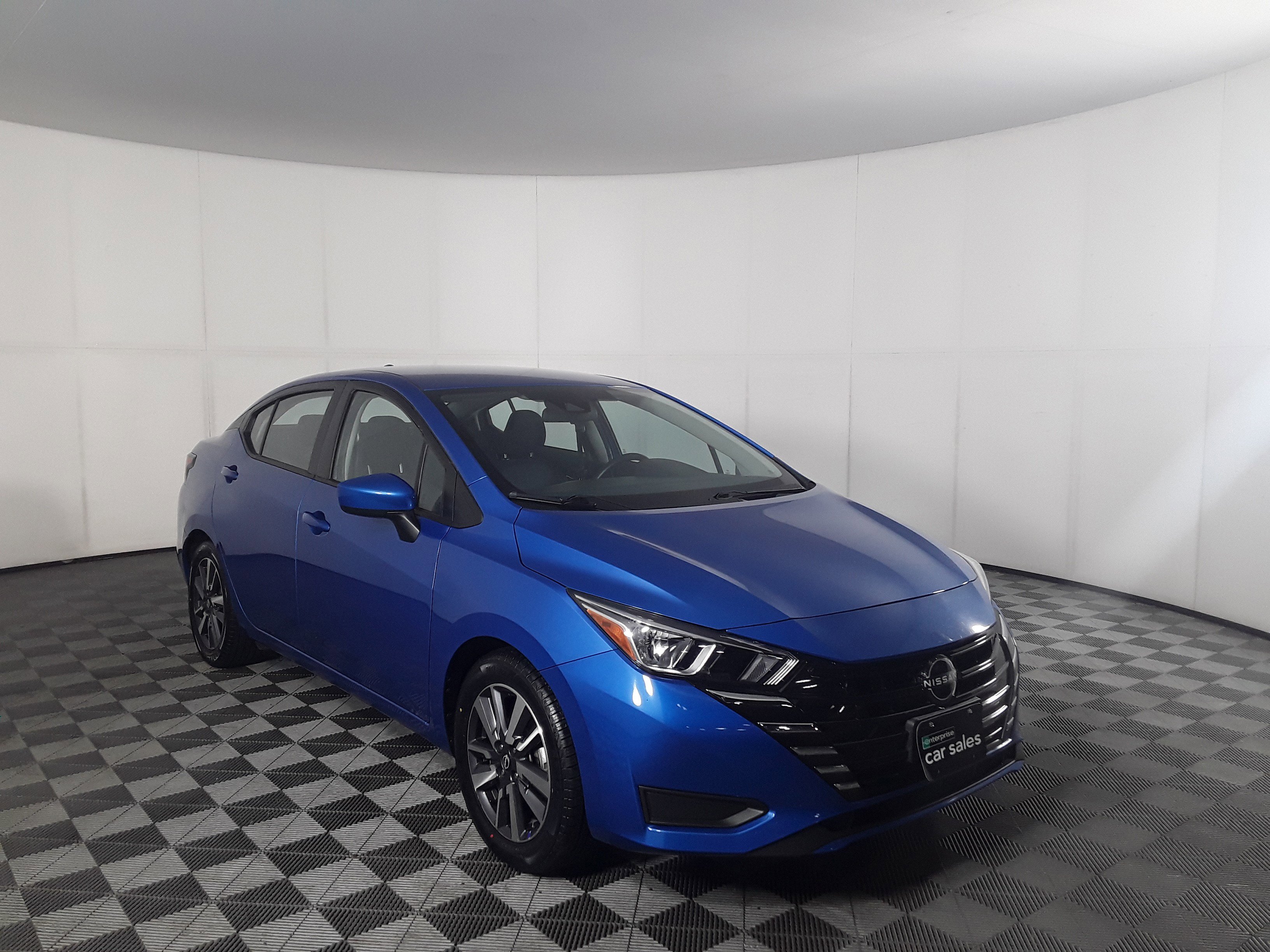 Used 2023 Nissan Versa SV CVT