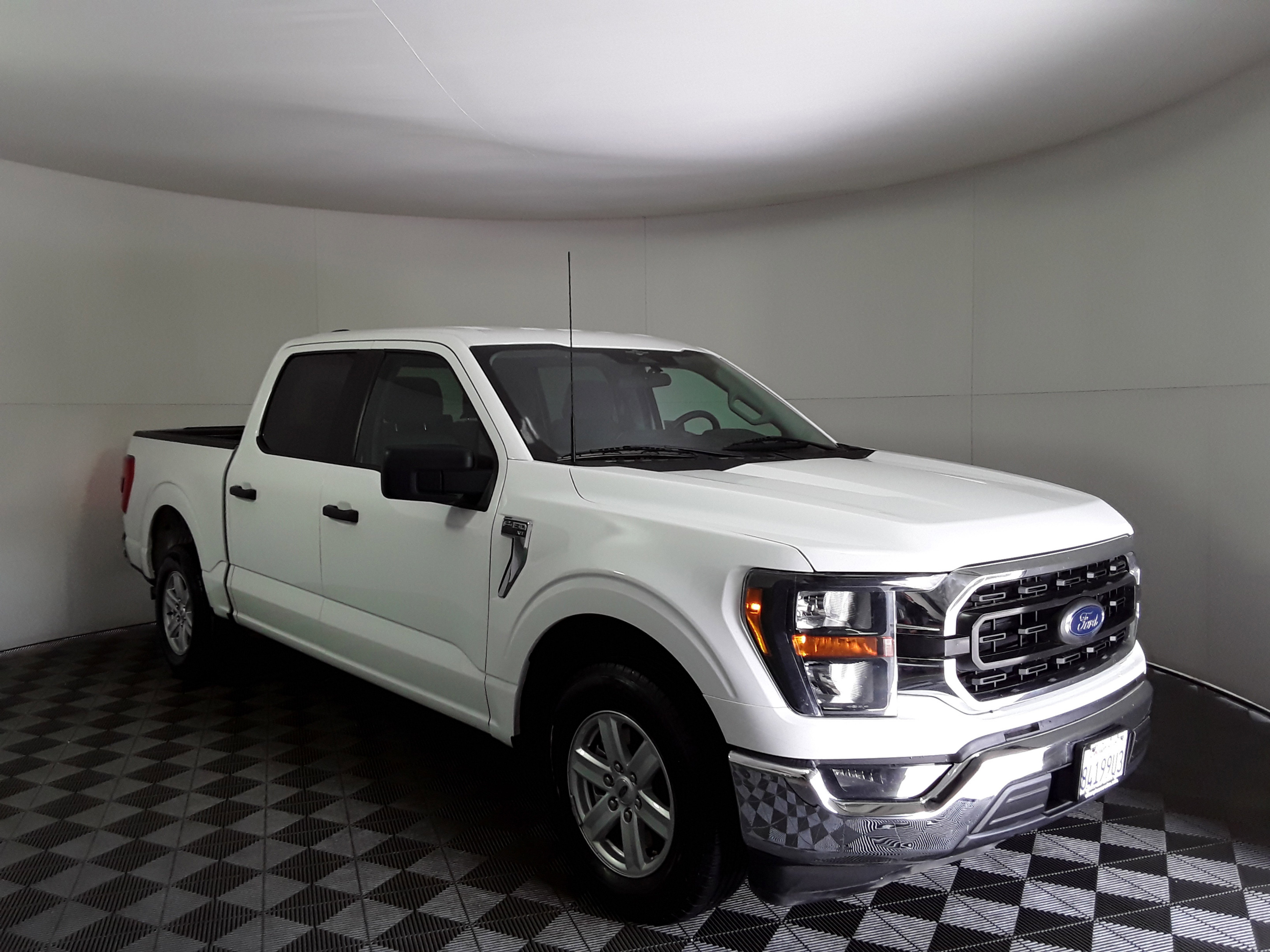 2023 Ford F-150 XLT 2WD SuperCrew 5.5' Box