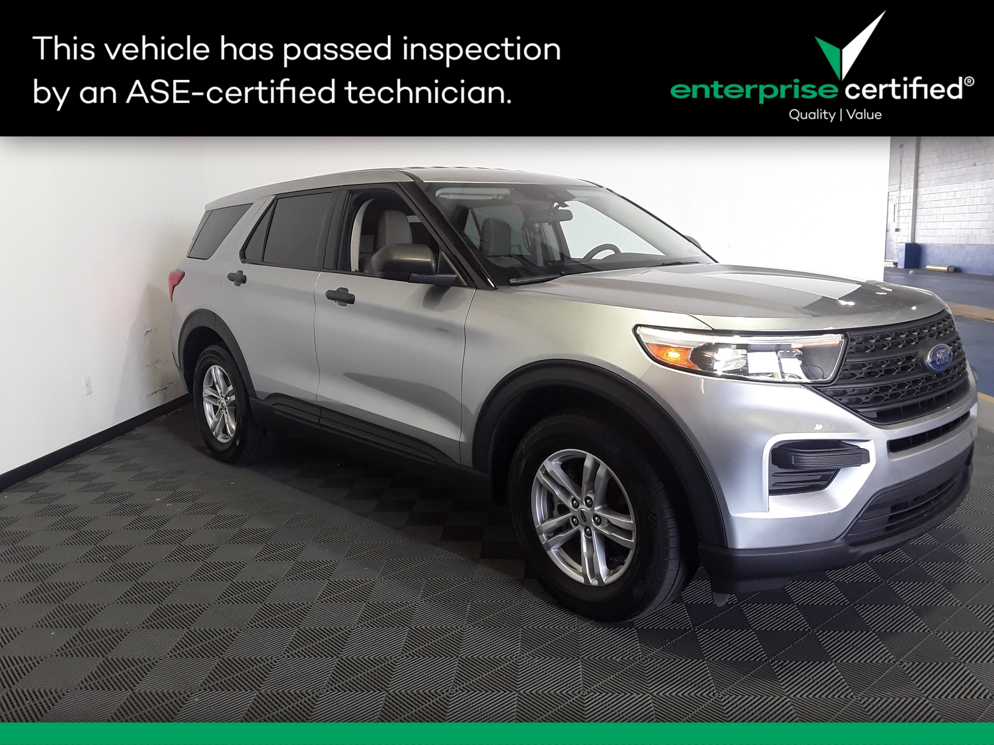 2023 Ford Explorer Base 4WD