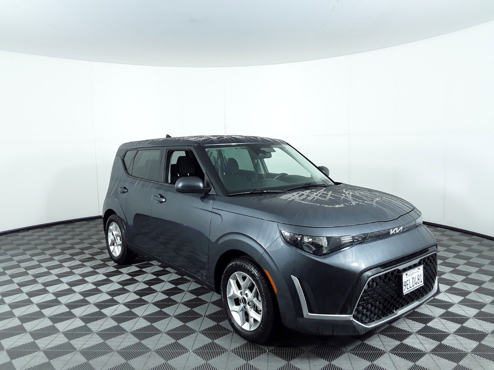 2023 Kia Soul LX IVT