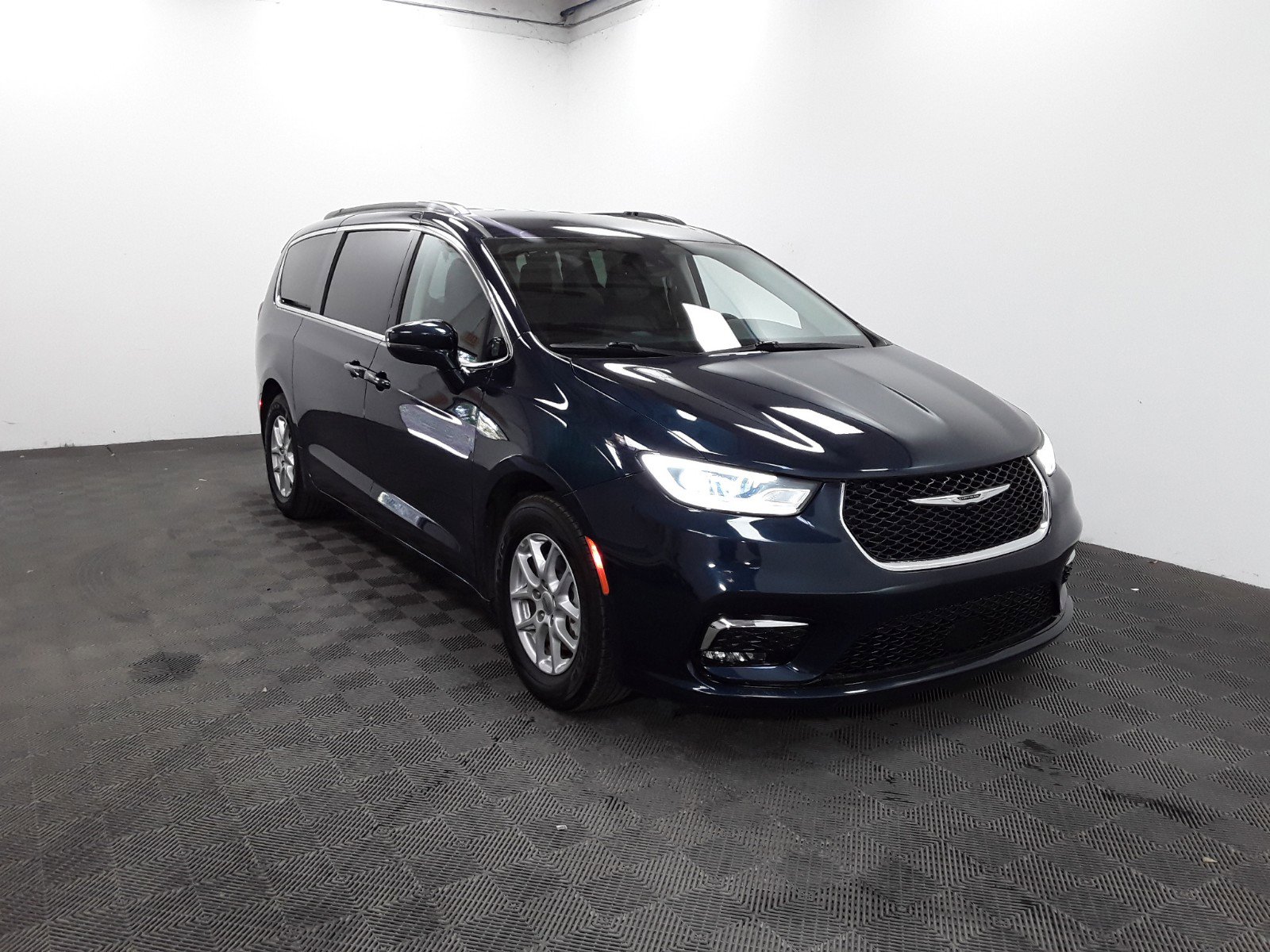 2022 Chrysler Pacifica Touring L FWD