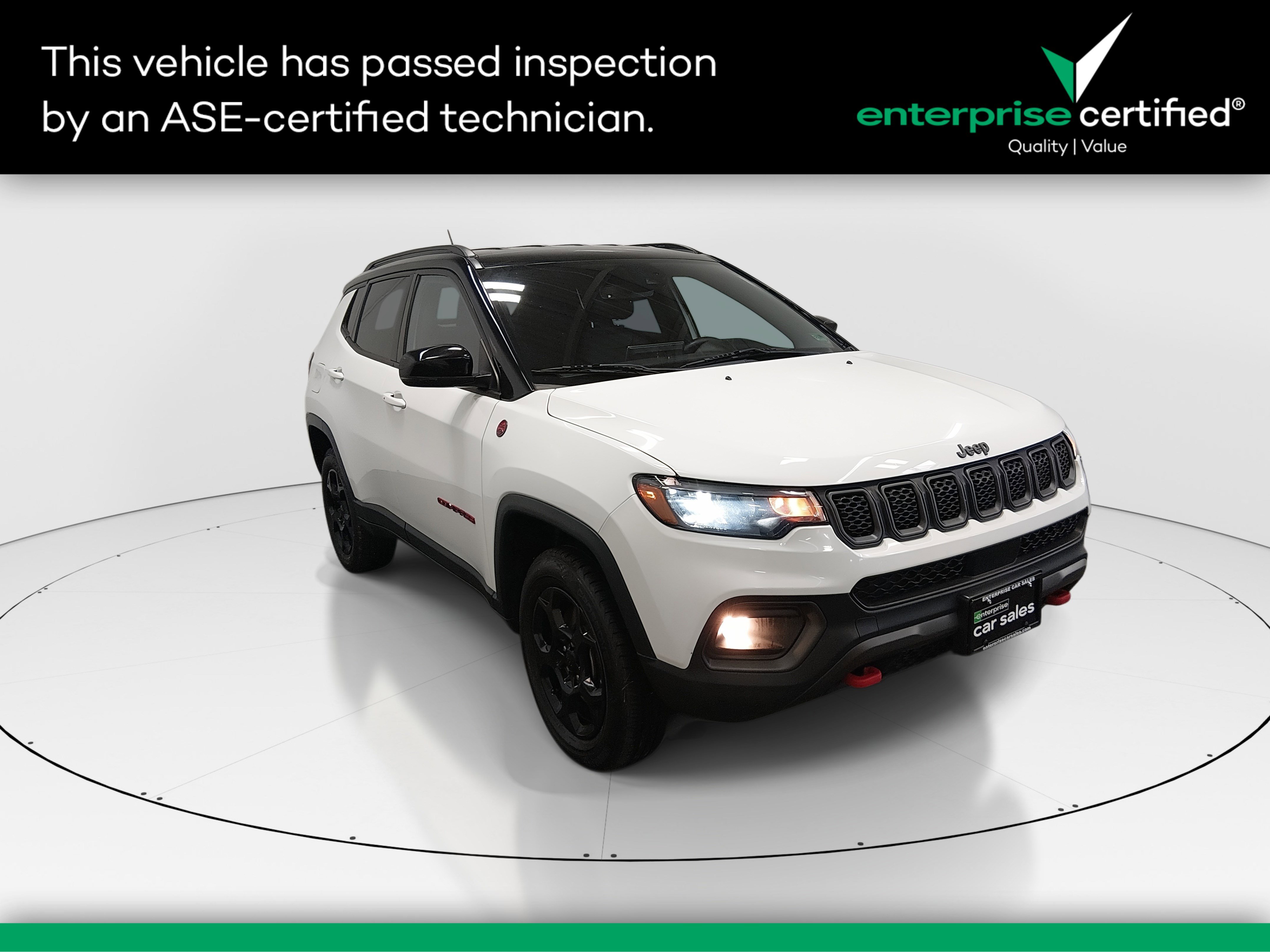2023 Jeep Compass Trailhawk's photo