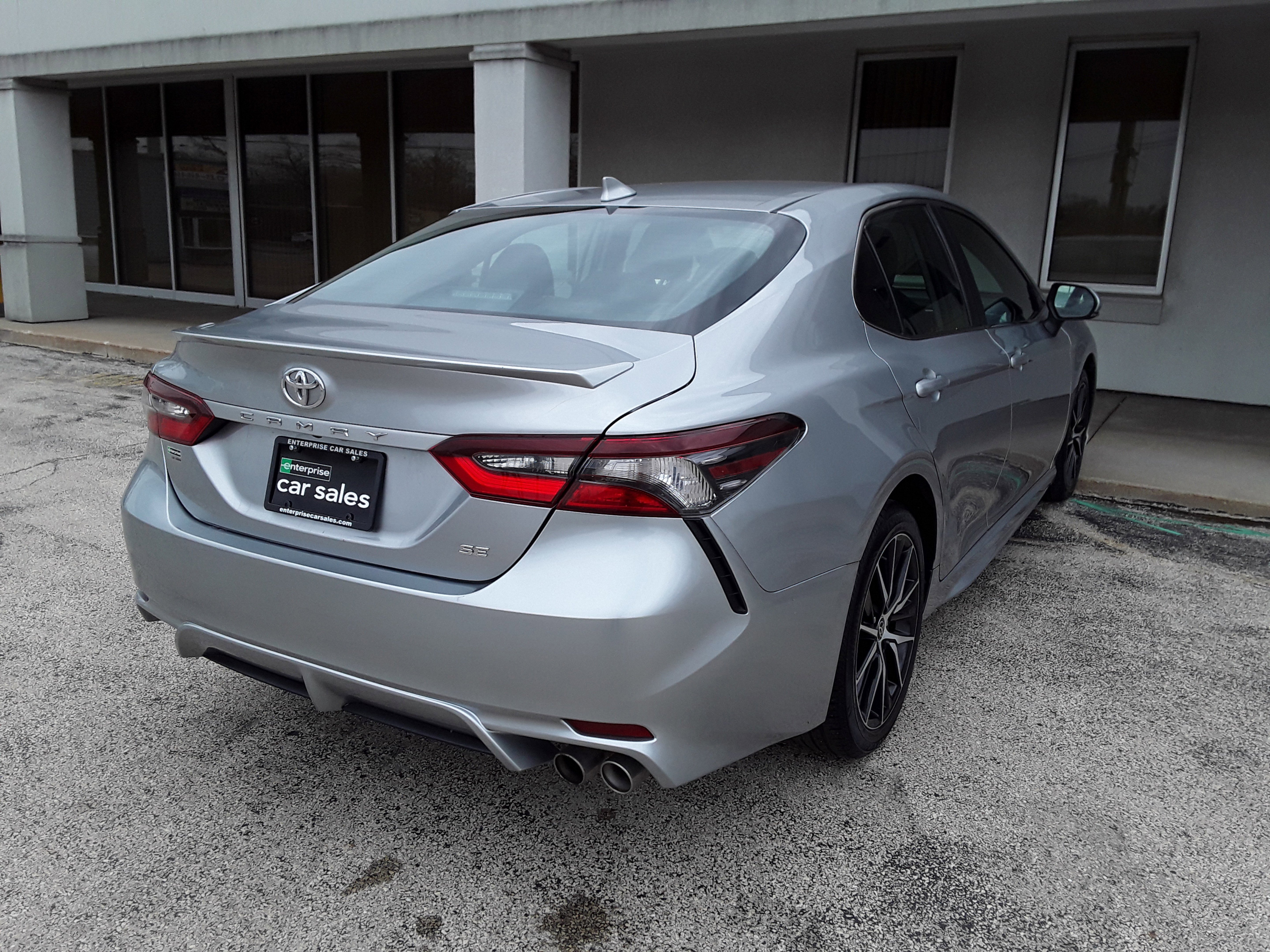 Image 5 of Used 2022 Toyota Camry SE Auto